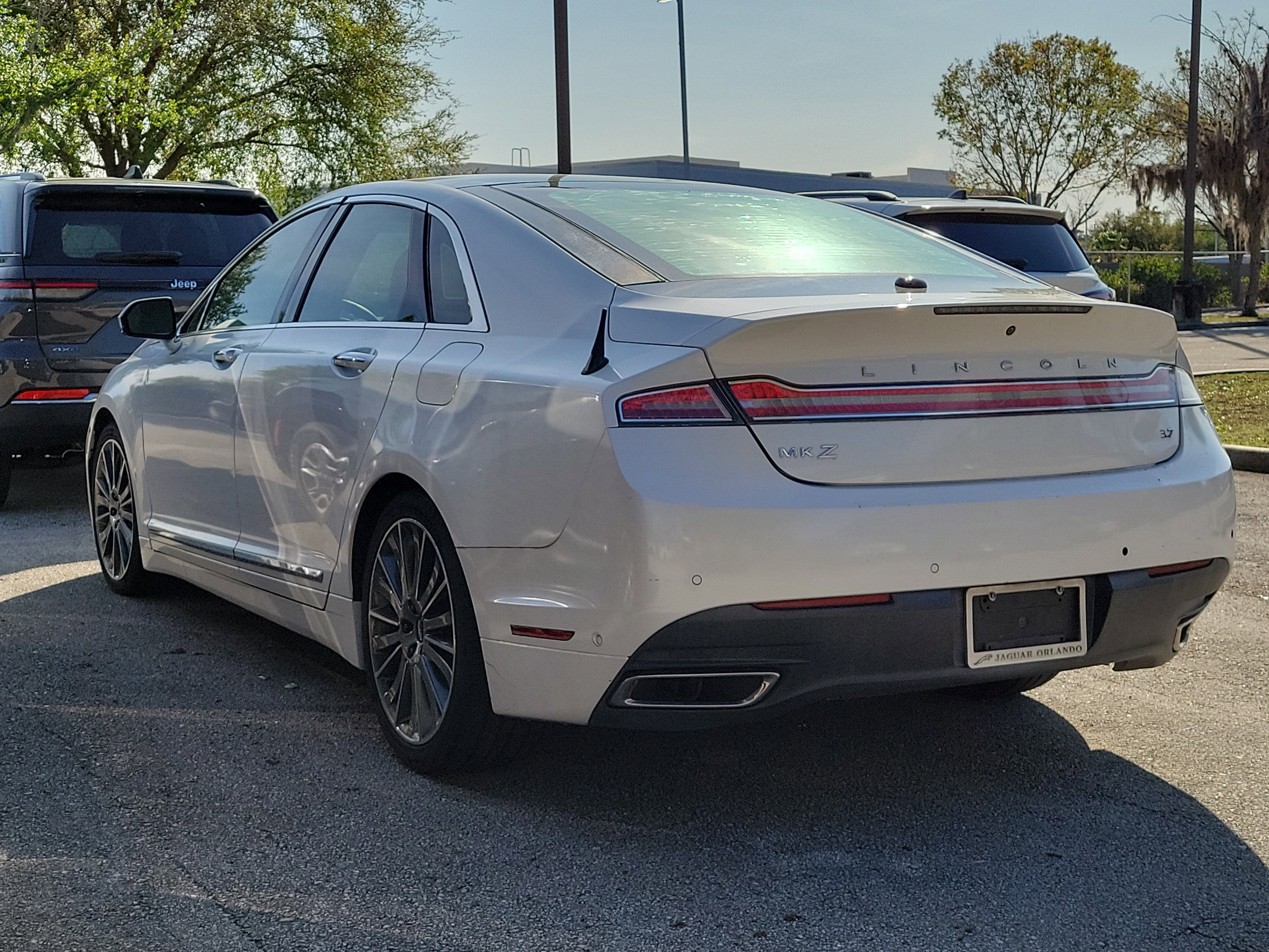 2013 Lincoln MKZ 4dr Sdn FWD