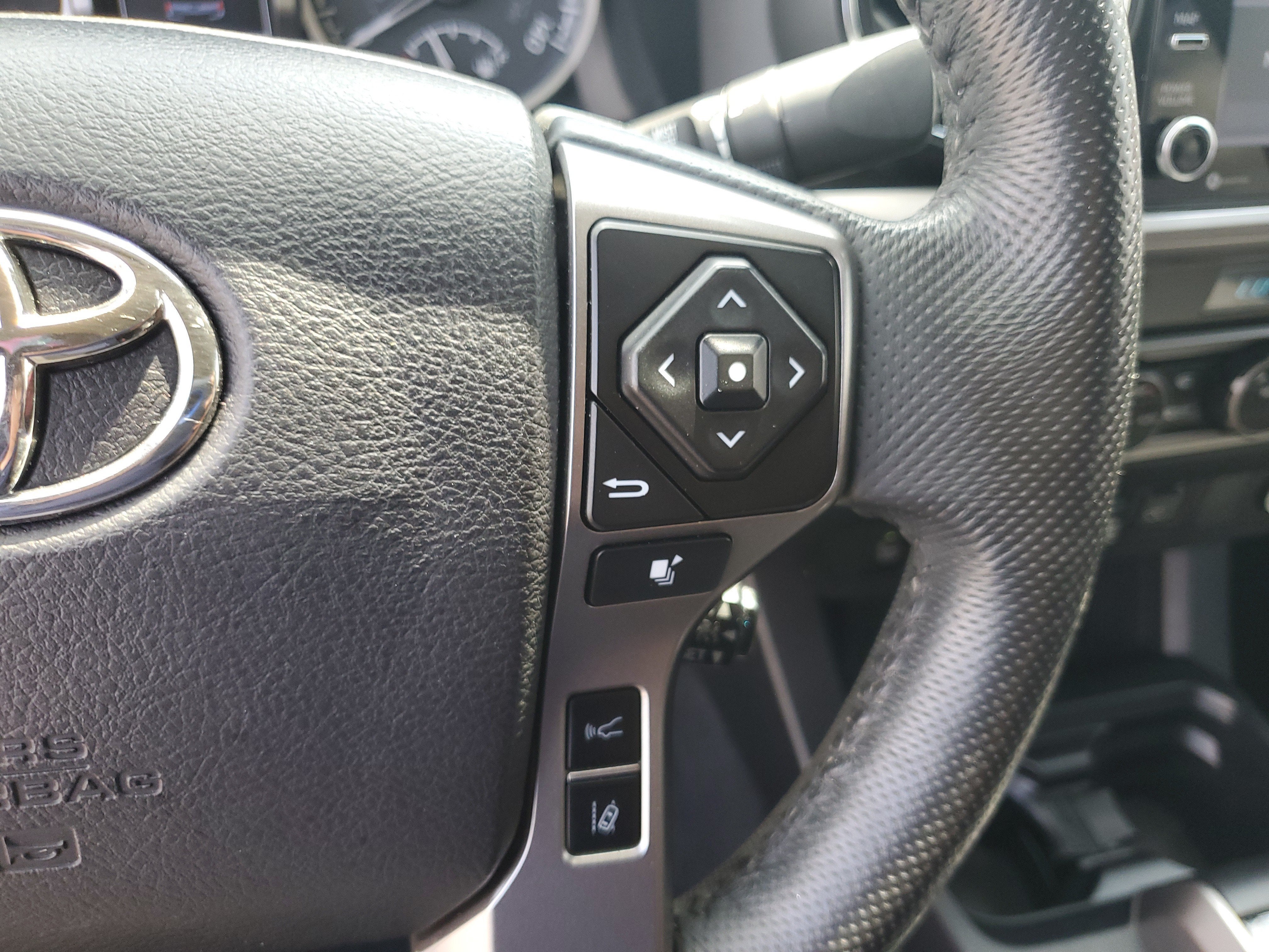 2022 Toyota Tacoma 2WD SR5