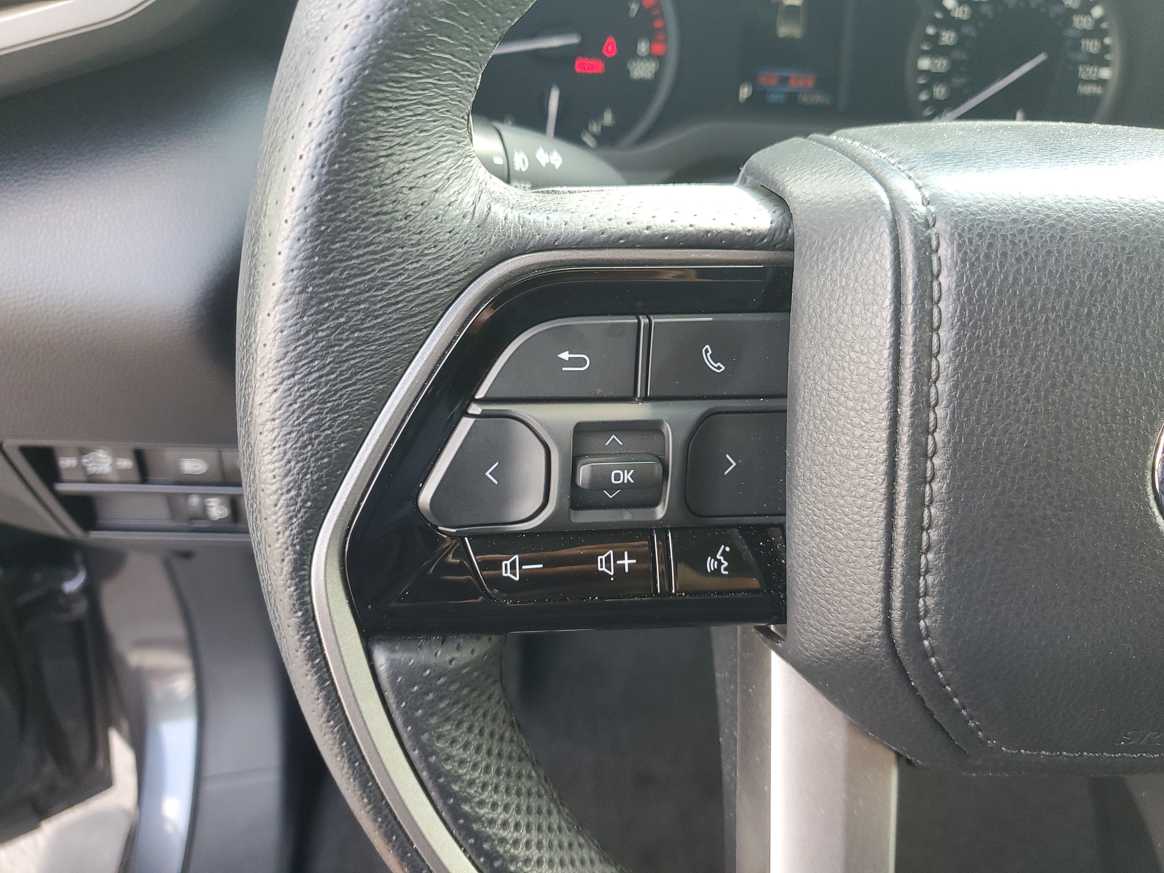 2023 Toyota Tundra 4WD SR5