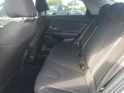 2023 Hyundai Elantra SEL