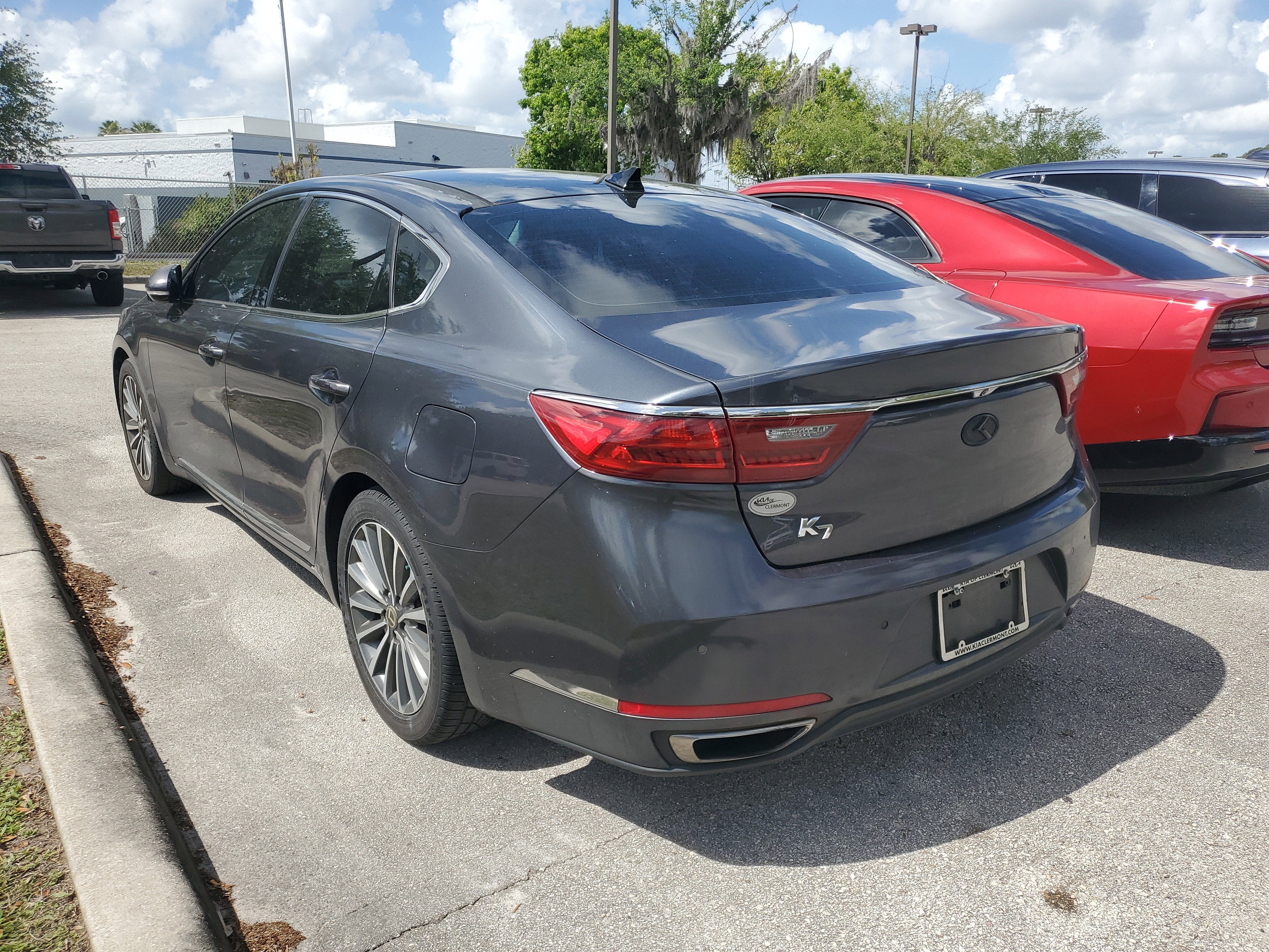 2017 Kia Cadenza Technology