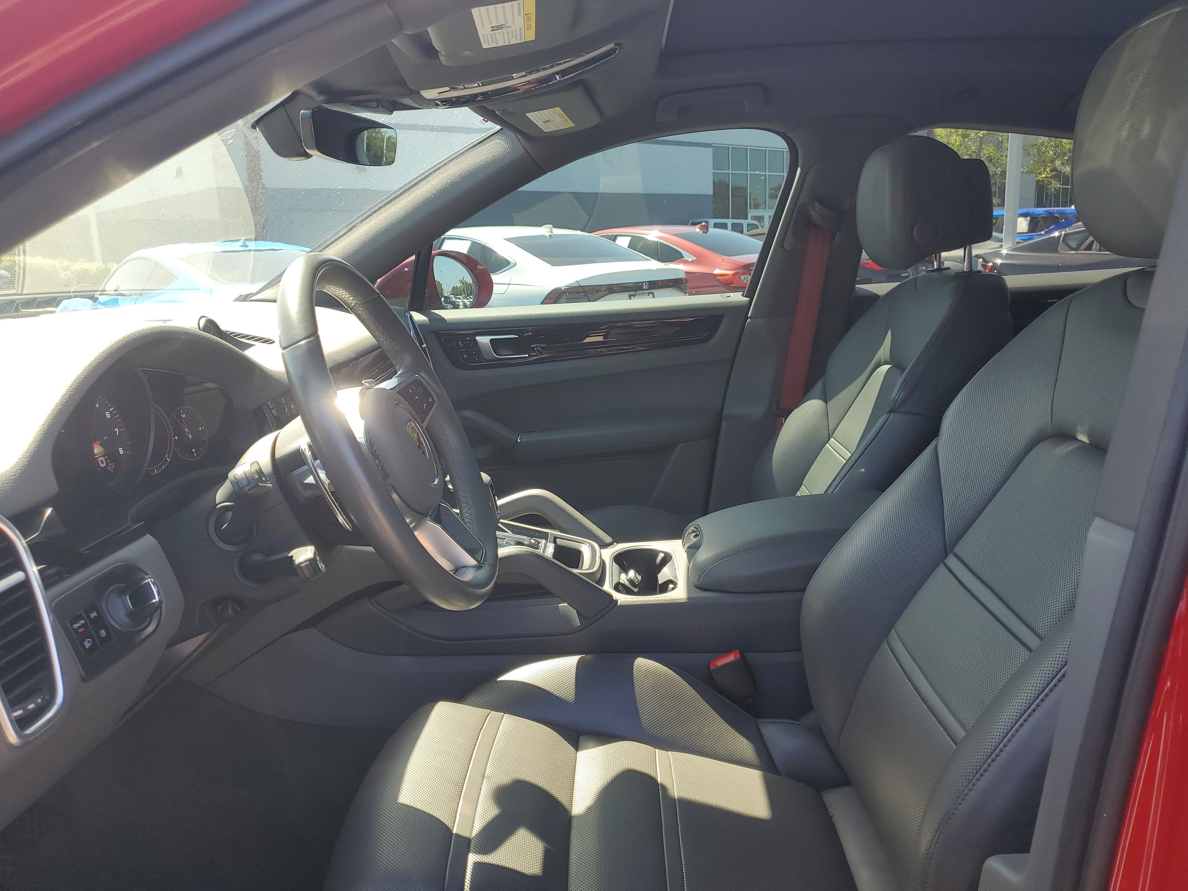 2021 Porsche Cayenne Base