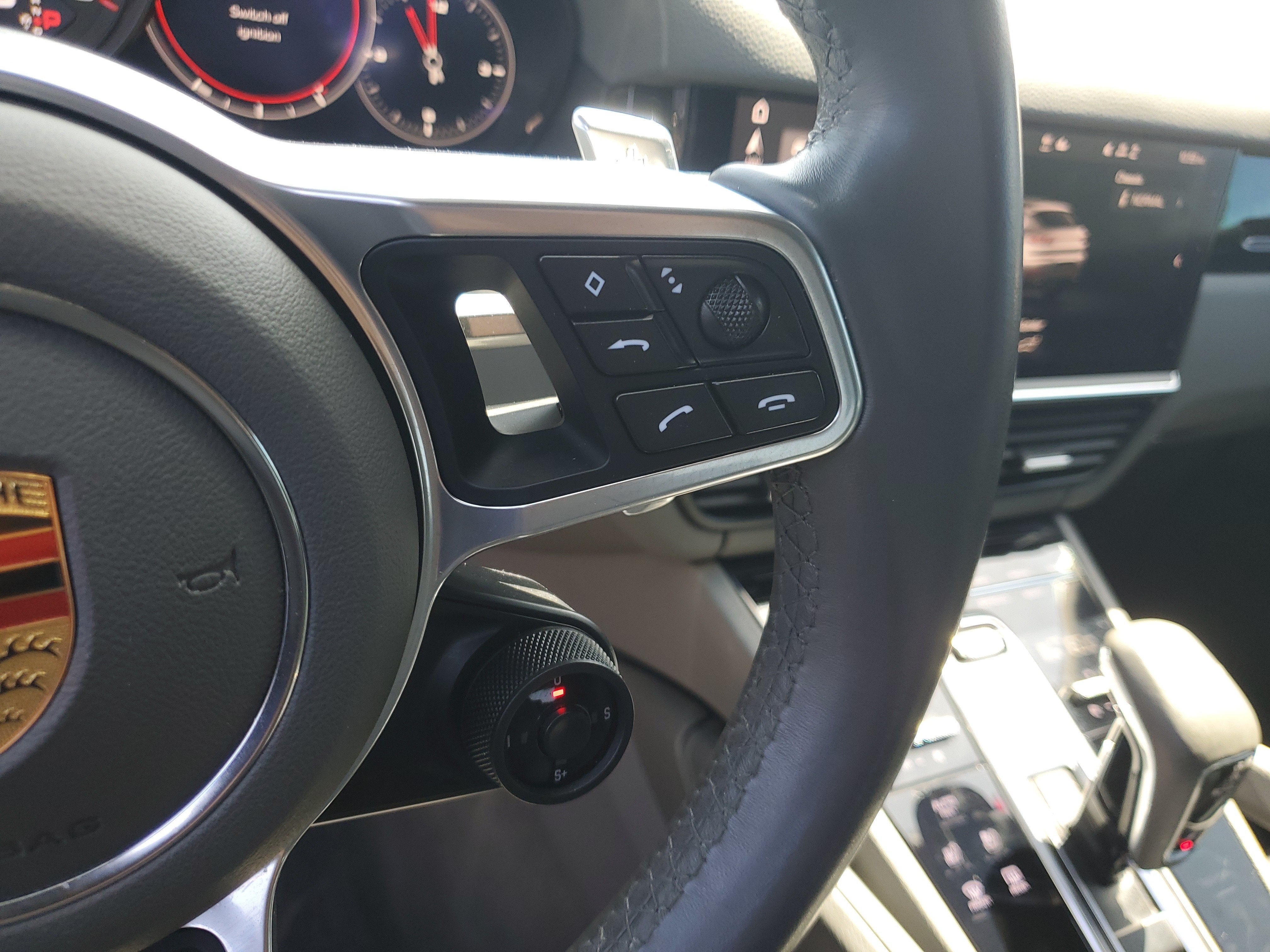 2021 Porsche Cayenne Base