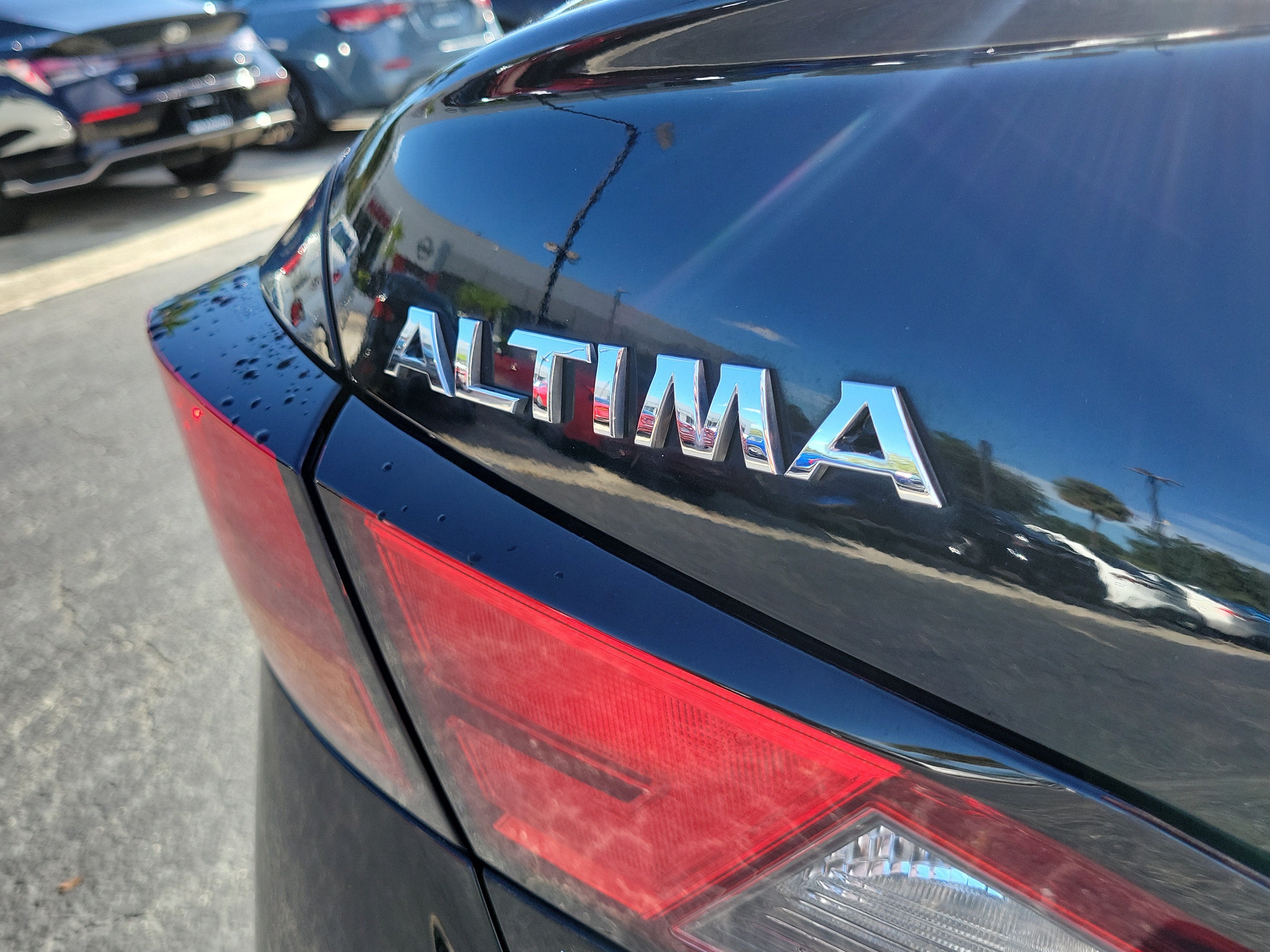 2020 Nissan Altima 2.5 SR