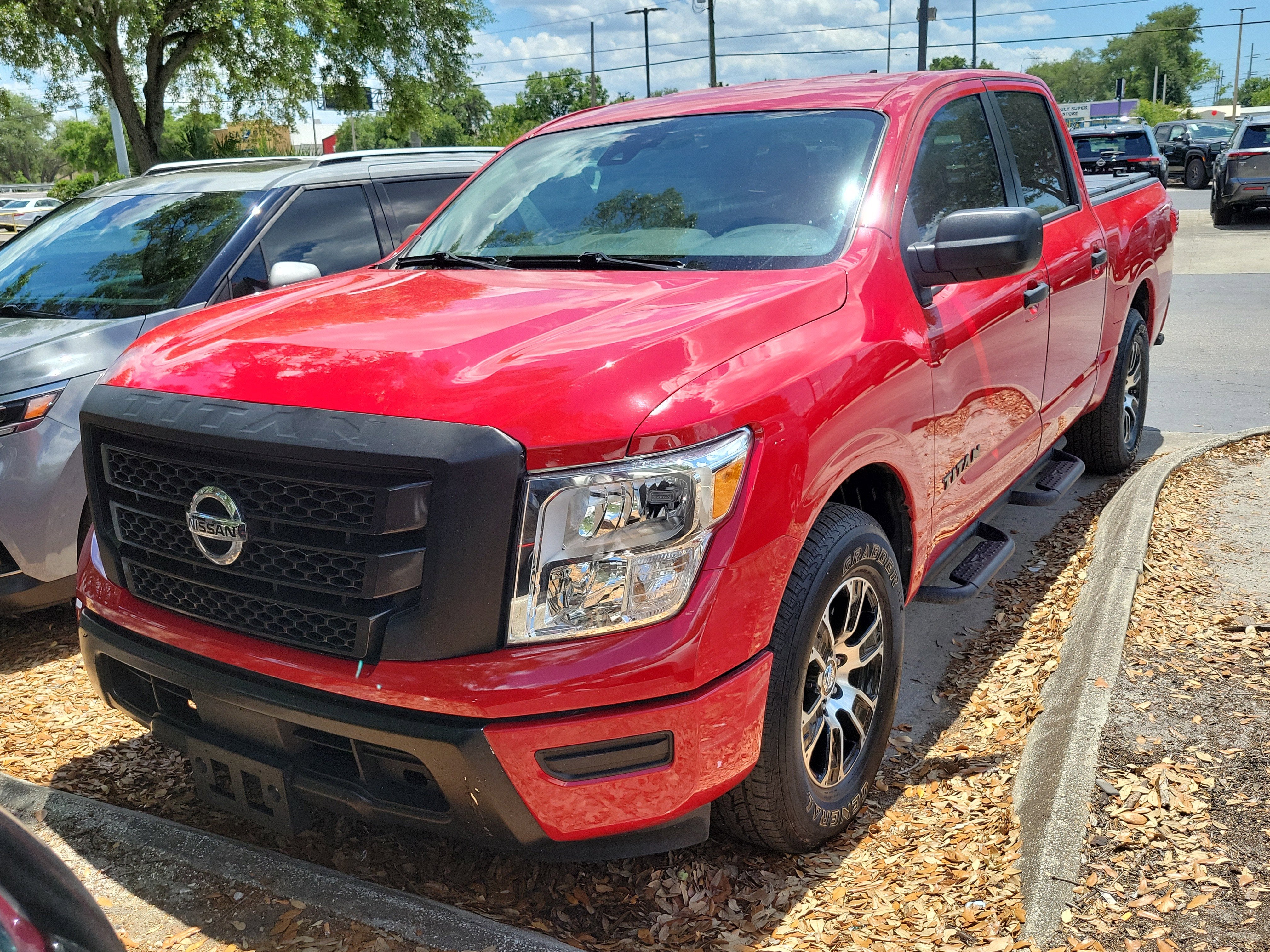 2022 Nissan Titan SV