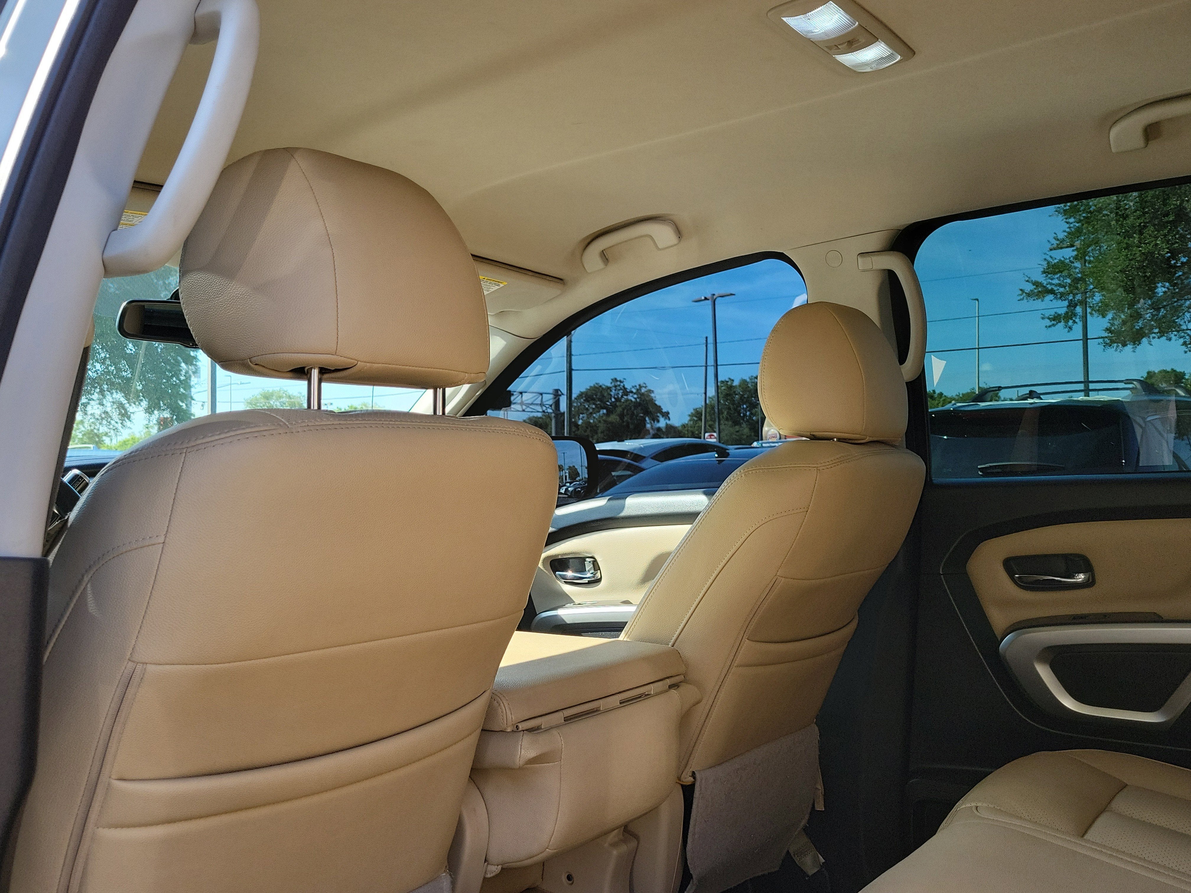 2017 Nissan Titan SV