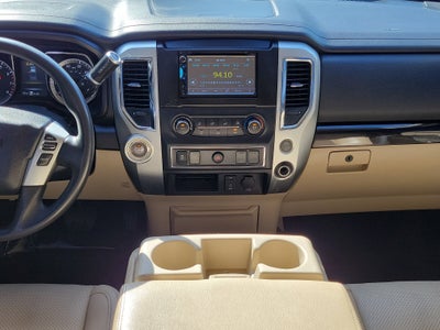 2017 Nissan Titan SV