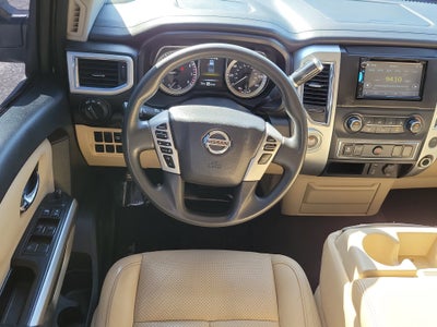 2017 Nissan Titan SV