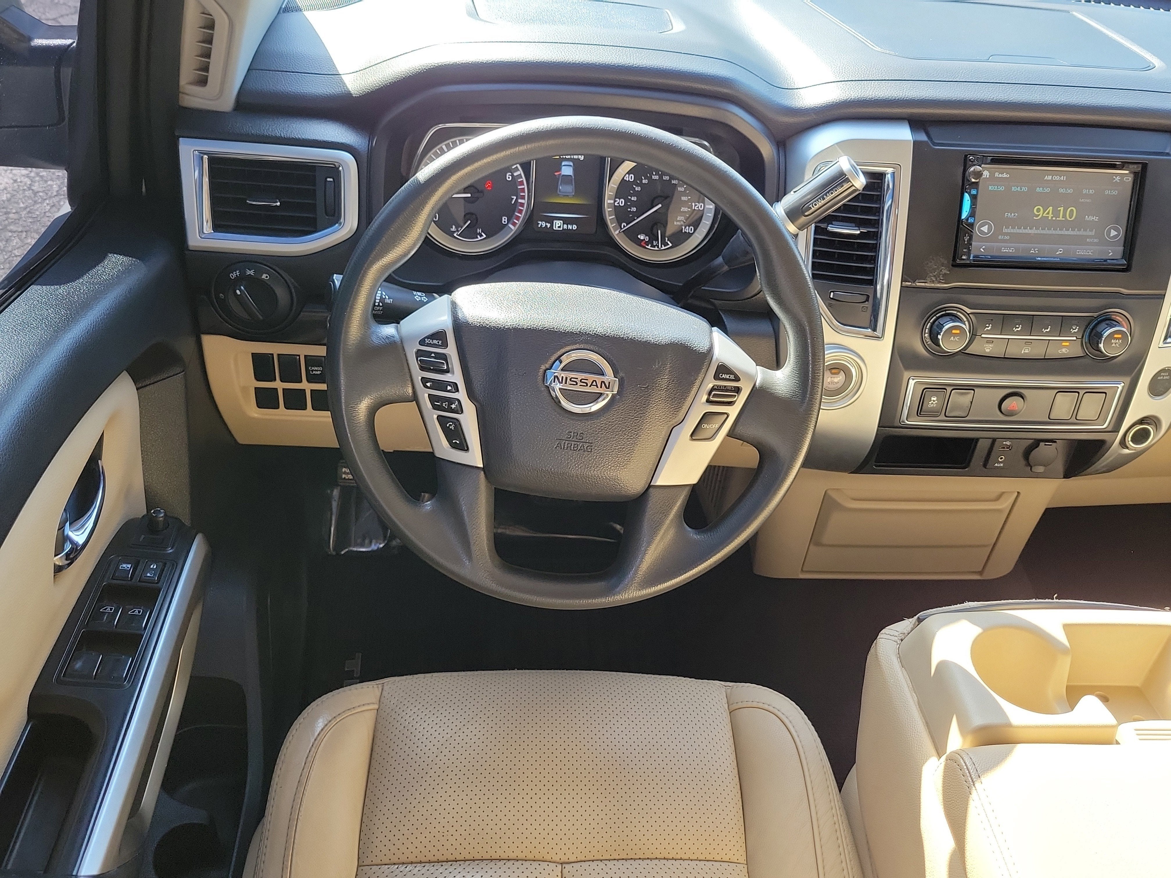 2017 Nissan Titan SV