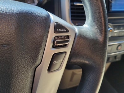 2017 Nissan Titan SV