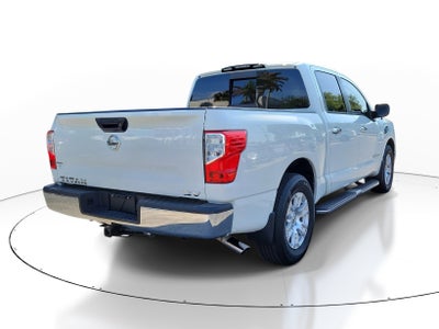 2017 Nissan Titan SV