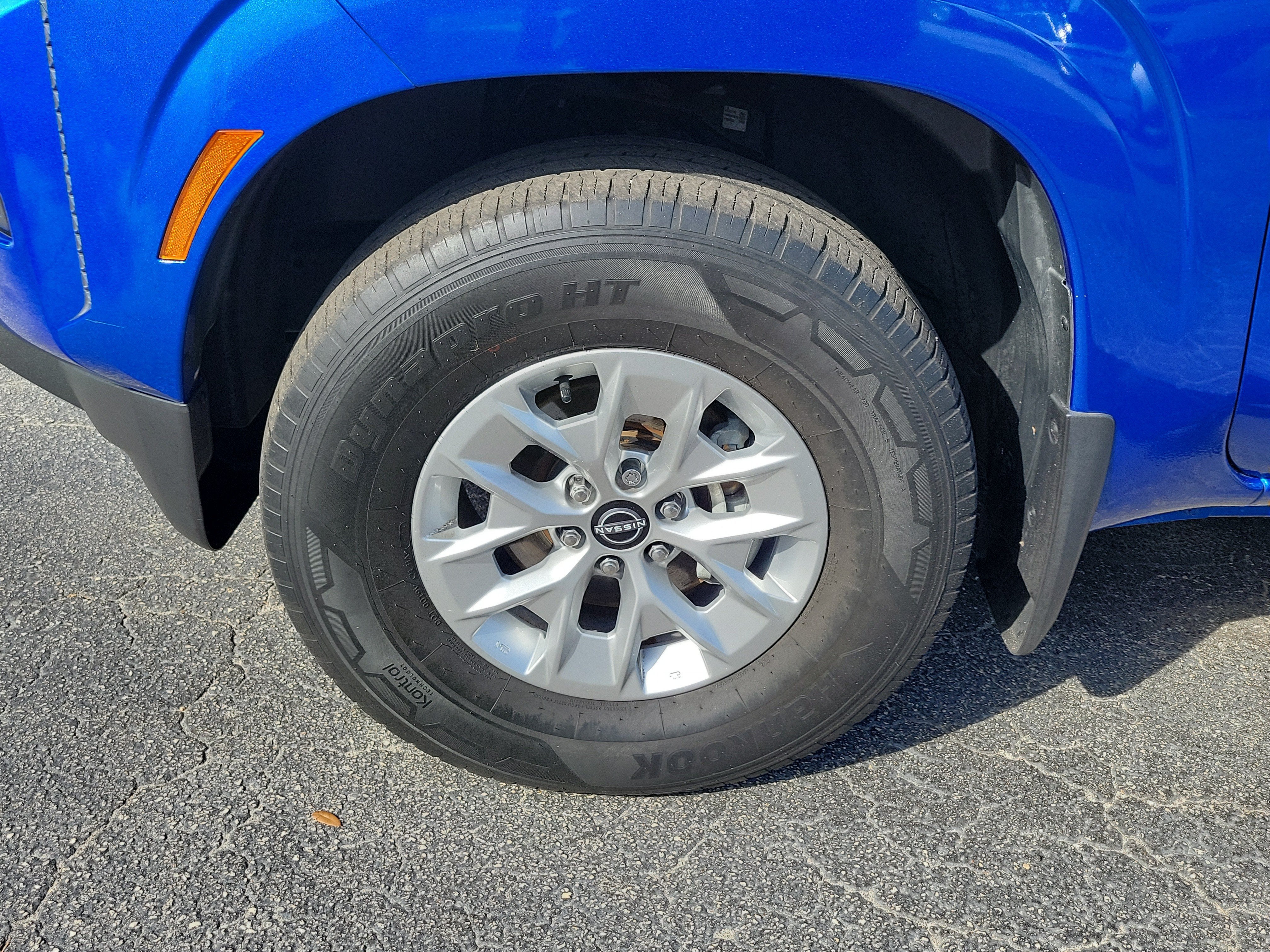 2024 Nissan Frontier SV
