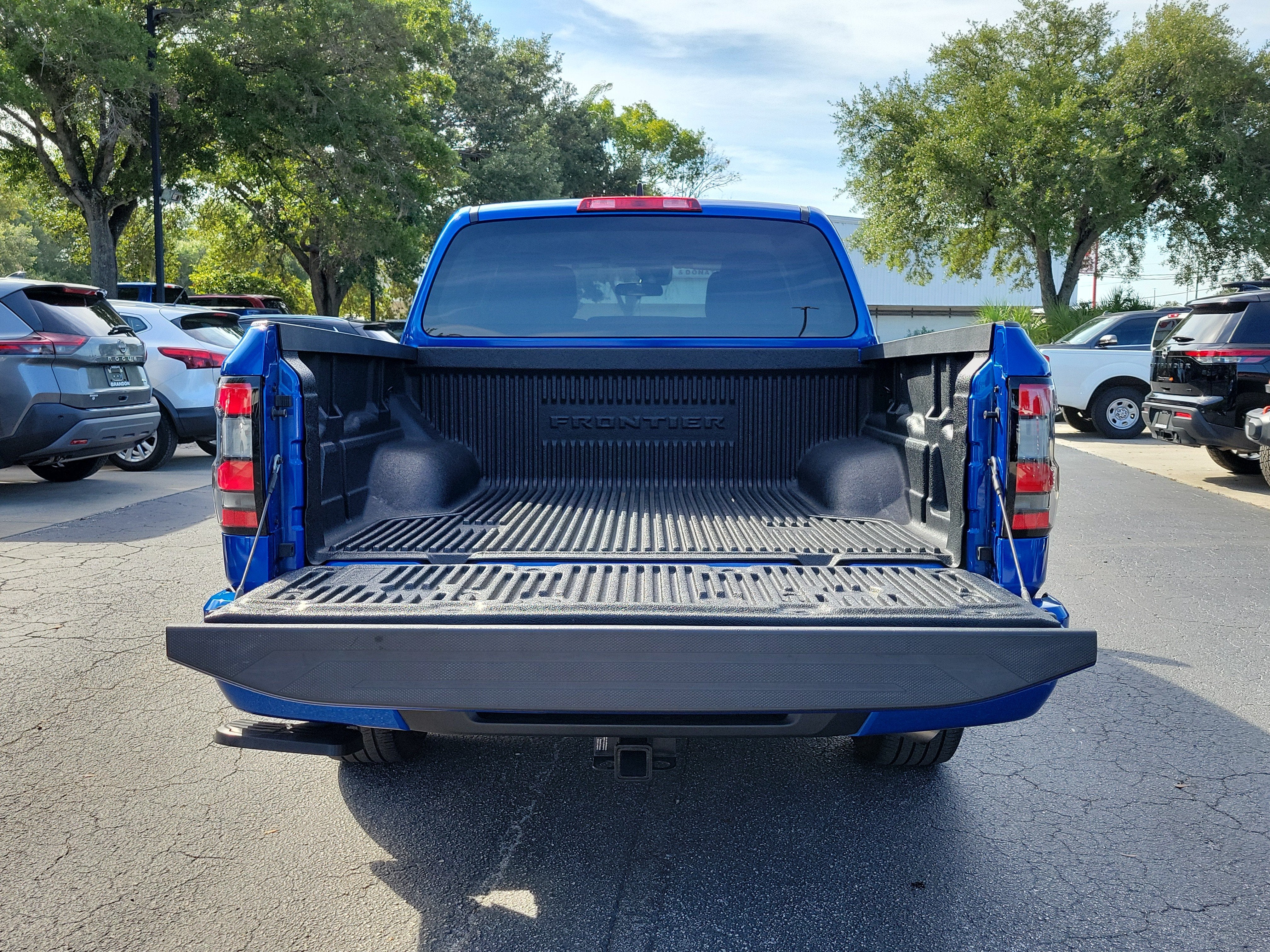 2024 Nissan Frontier SV