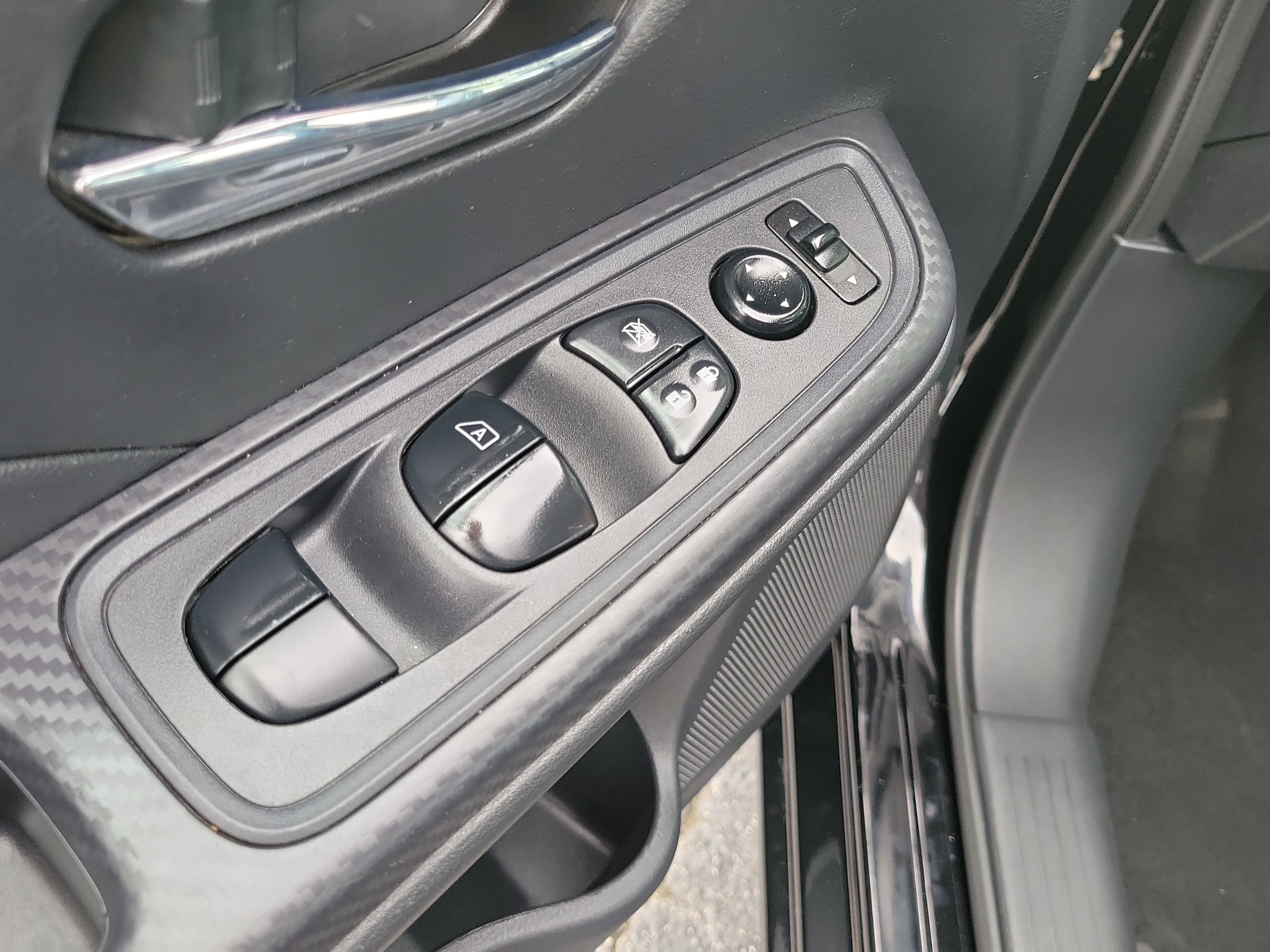2024 Nissan Versa SV