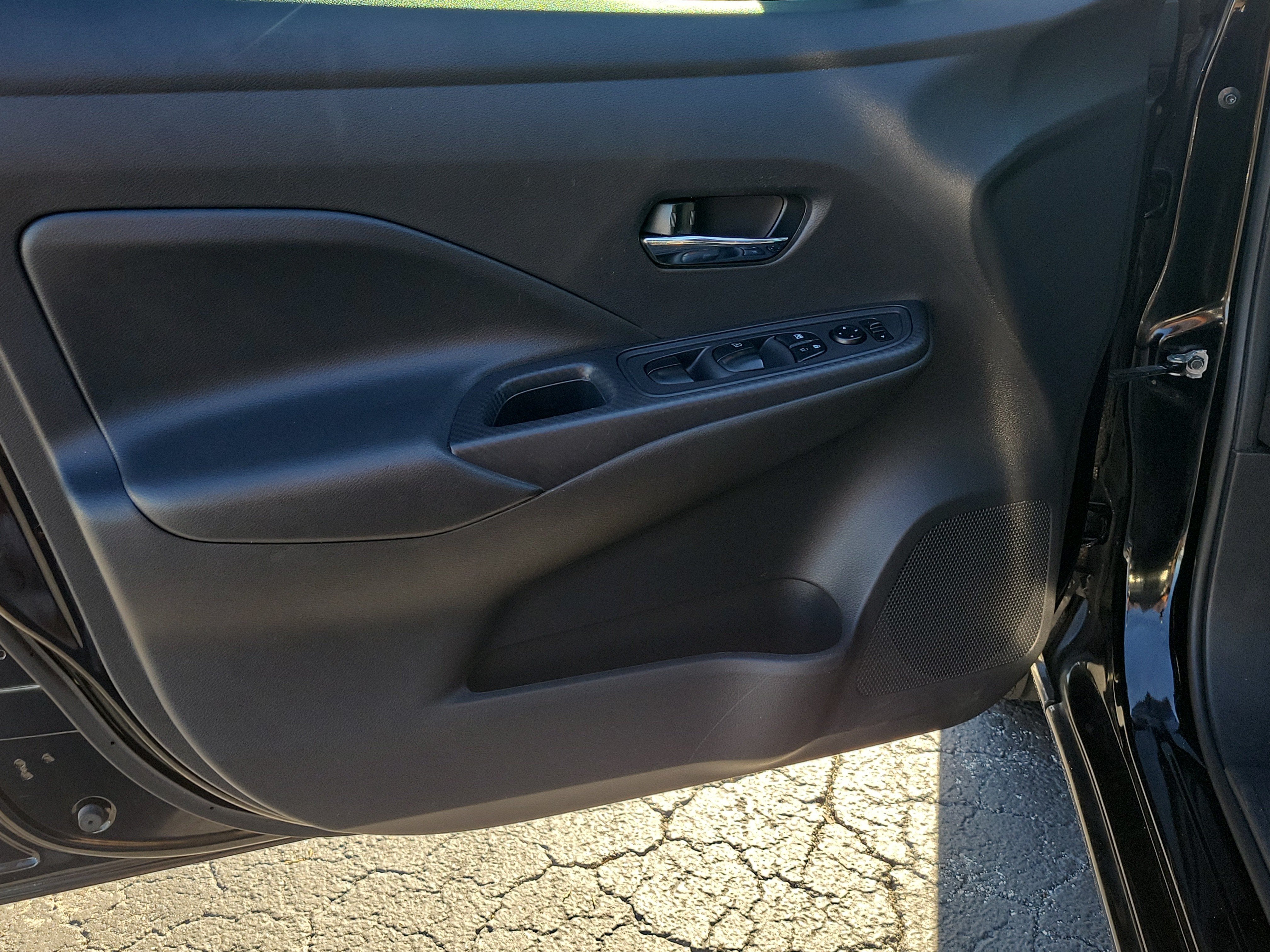 2023 Nissan Versa SV