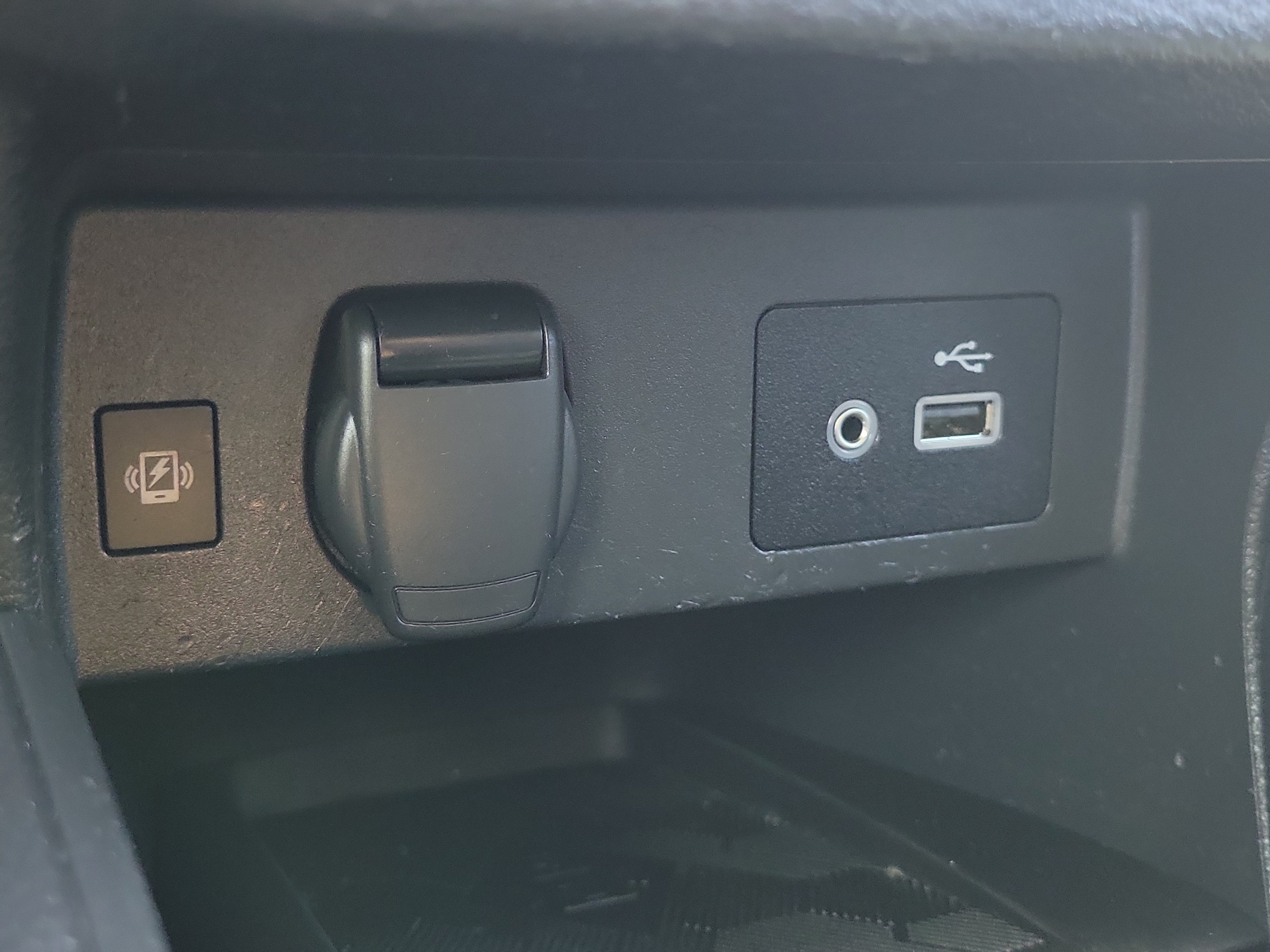 2023 Nissan Versa SV