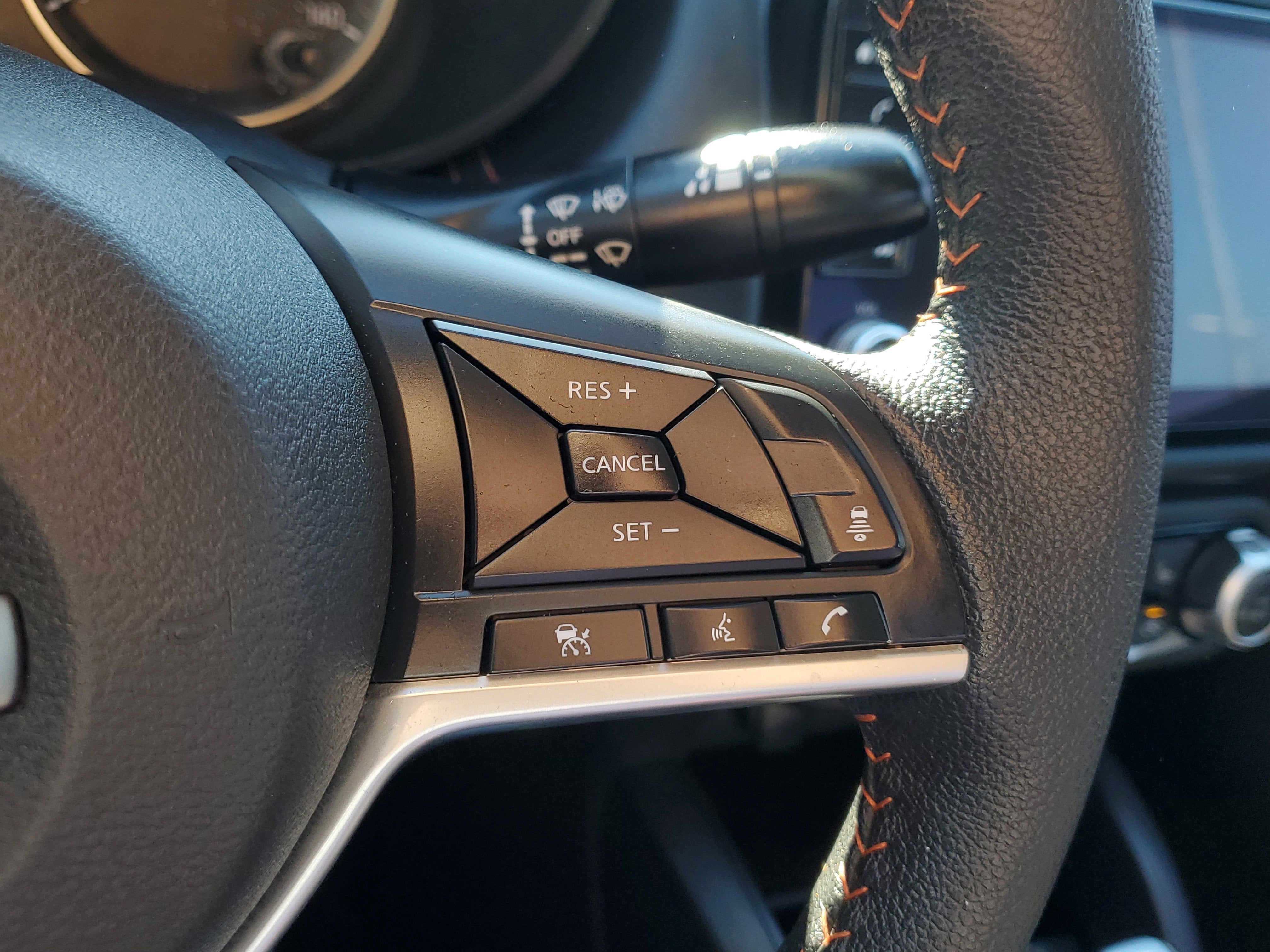 2023 Nissan Versa SR