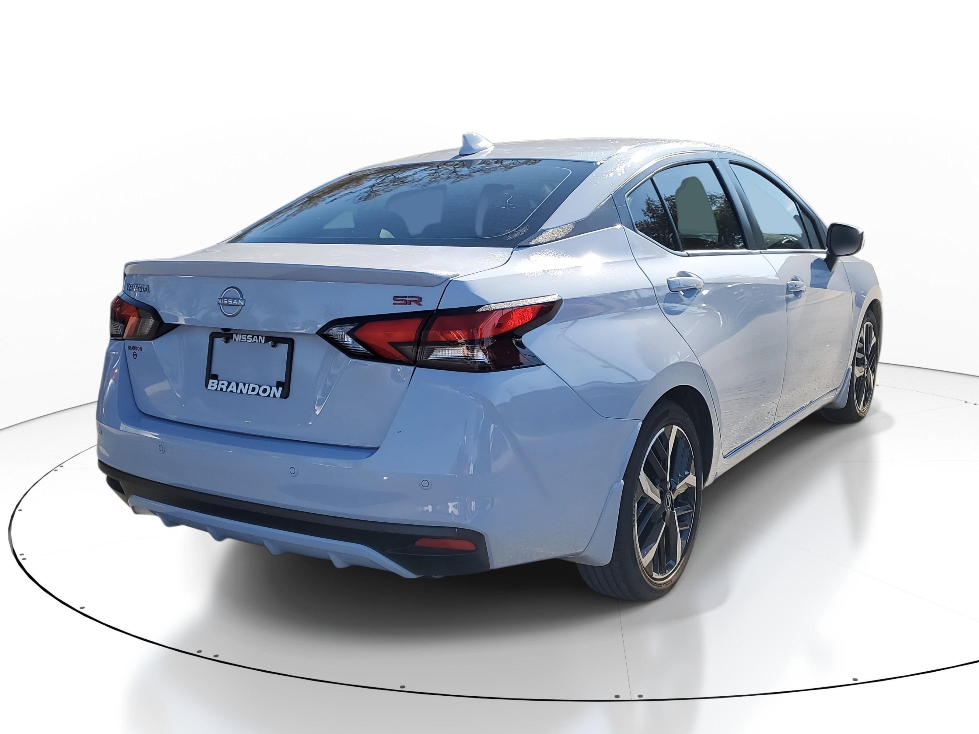 2023 Nissan Versa SR