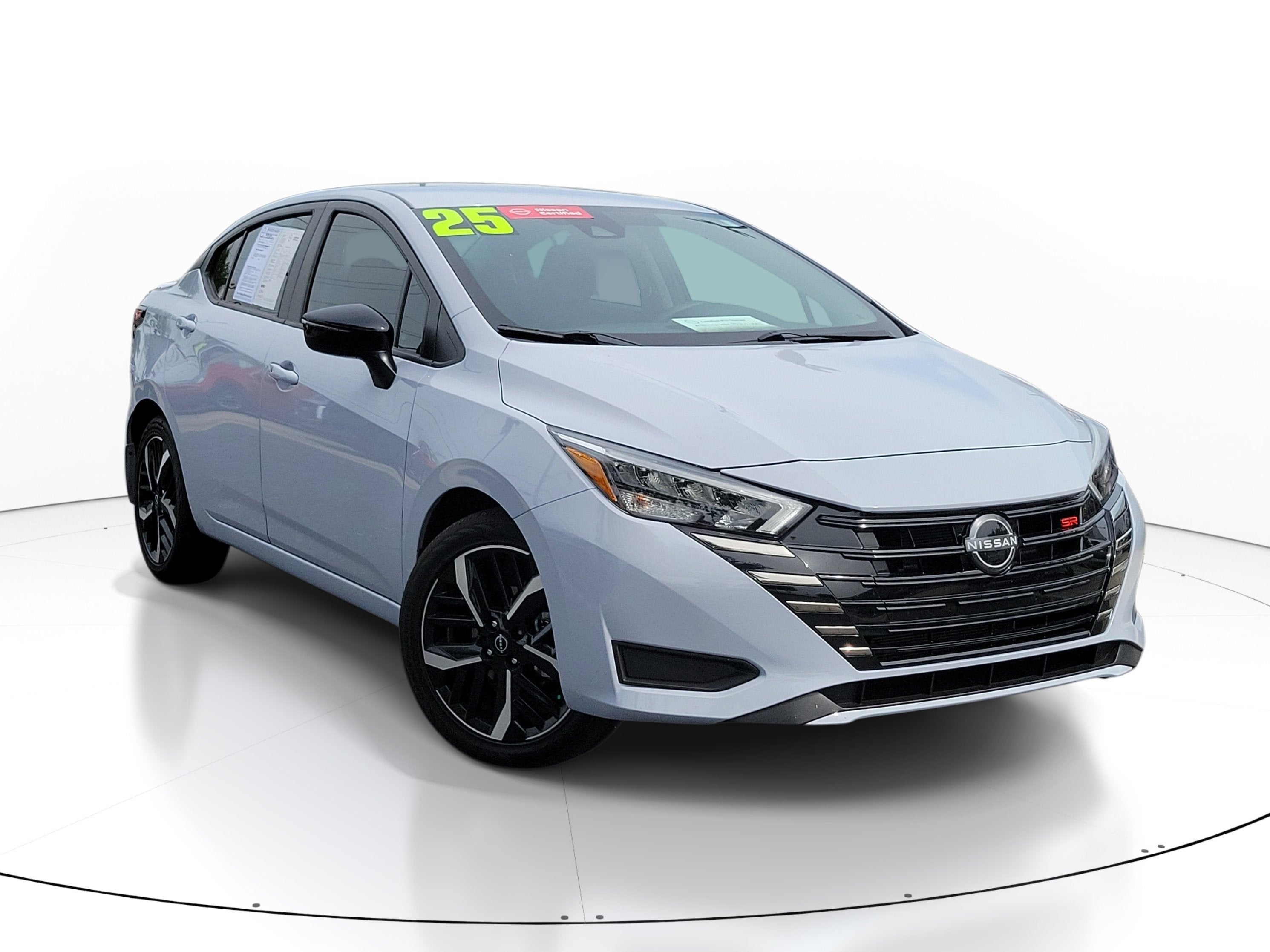 2025 Nissan Versa SR