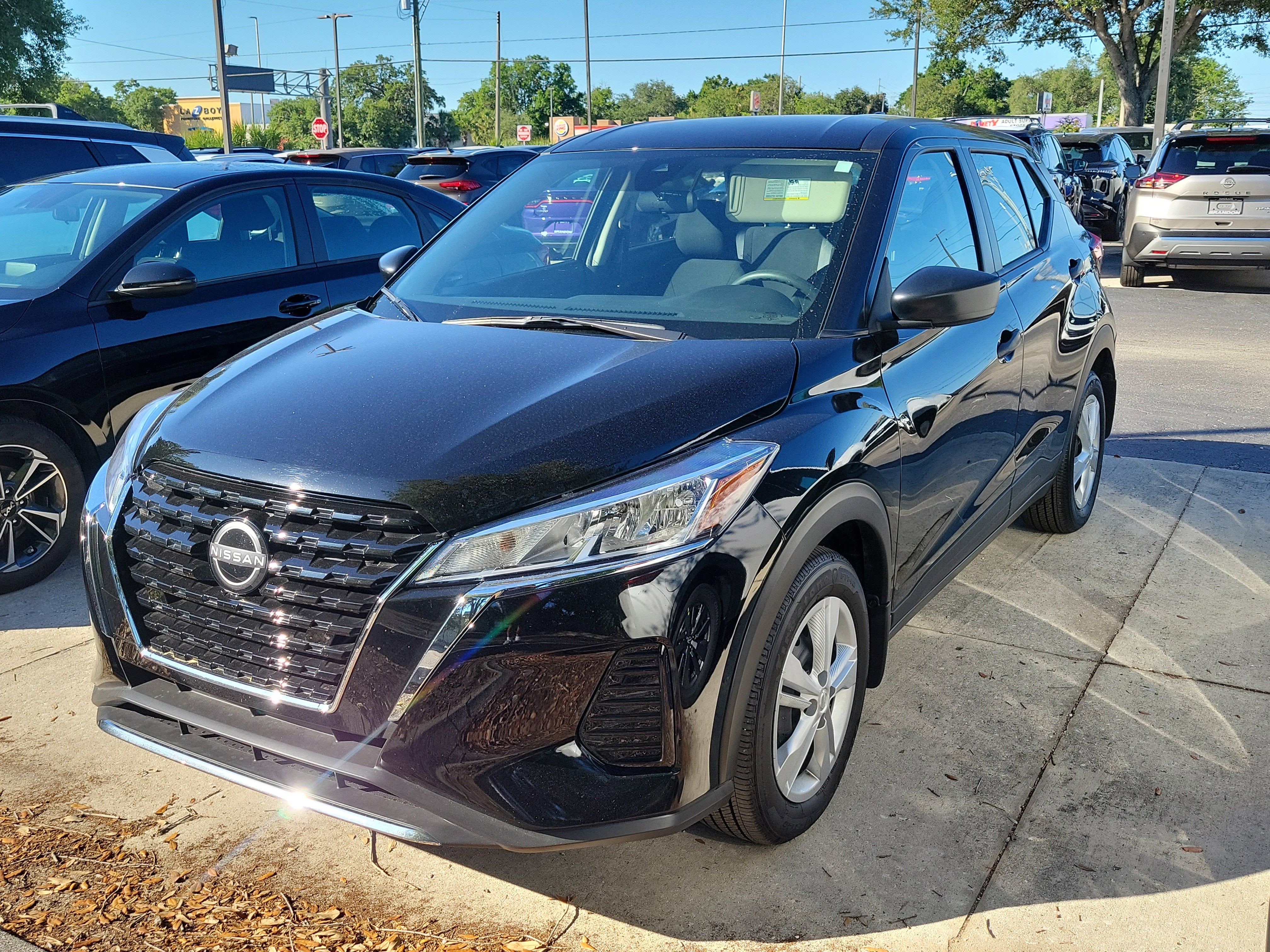 2024 Nissan Kicks S