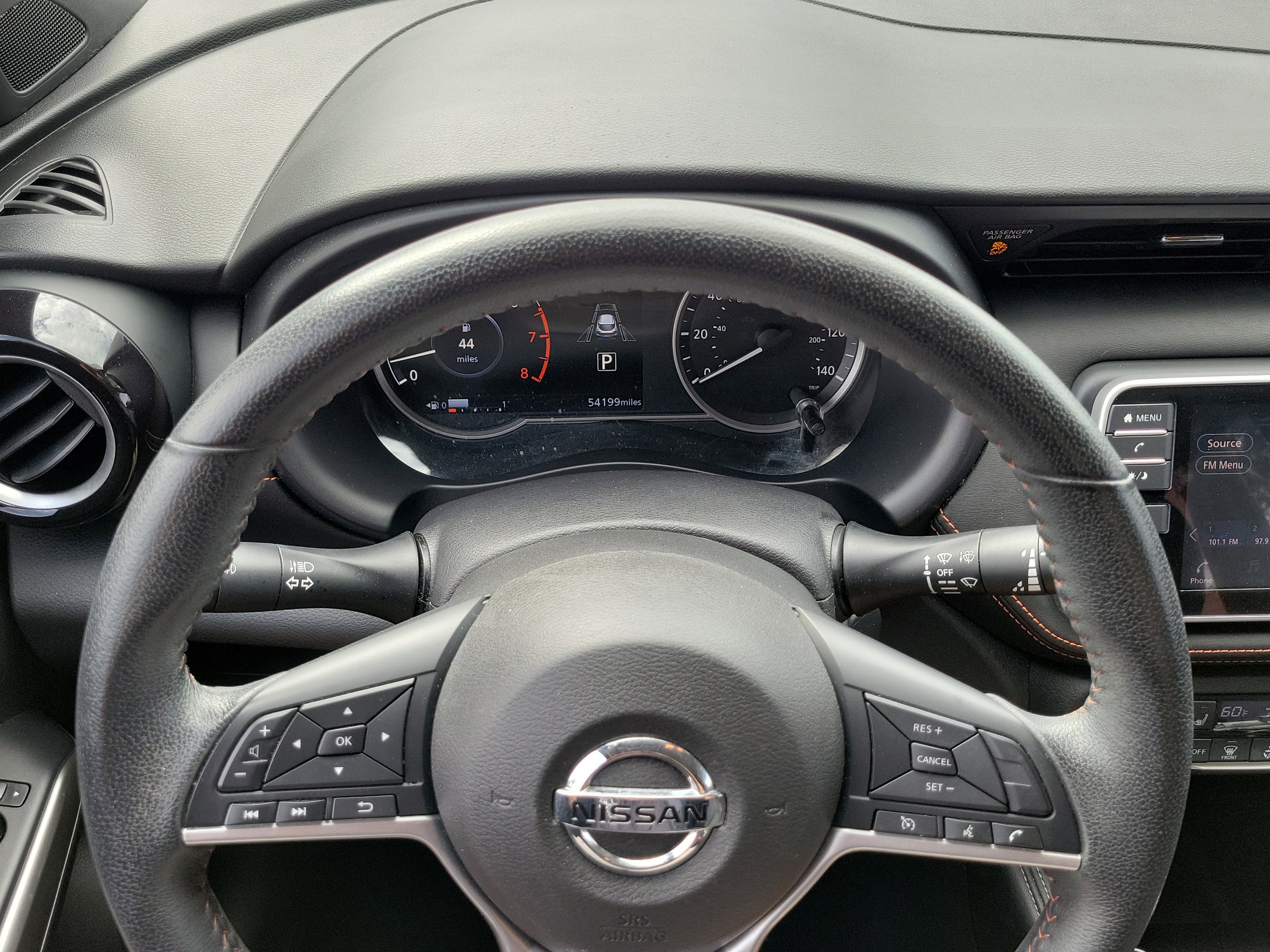 2020 Nissan Kicks SR