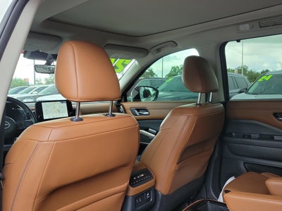 2024 Nissan Pathfinder Platinum
