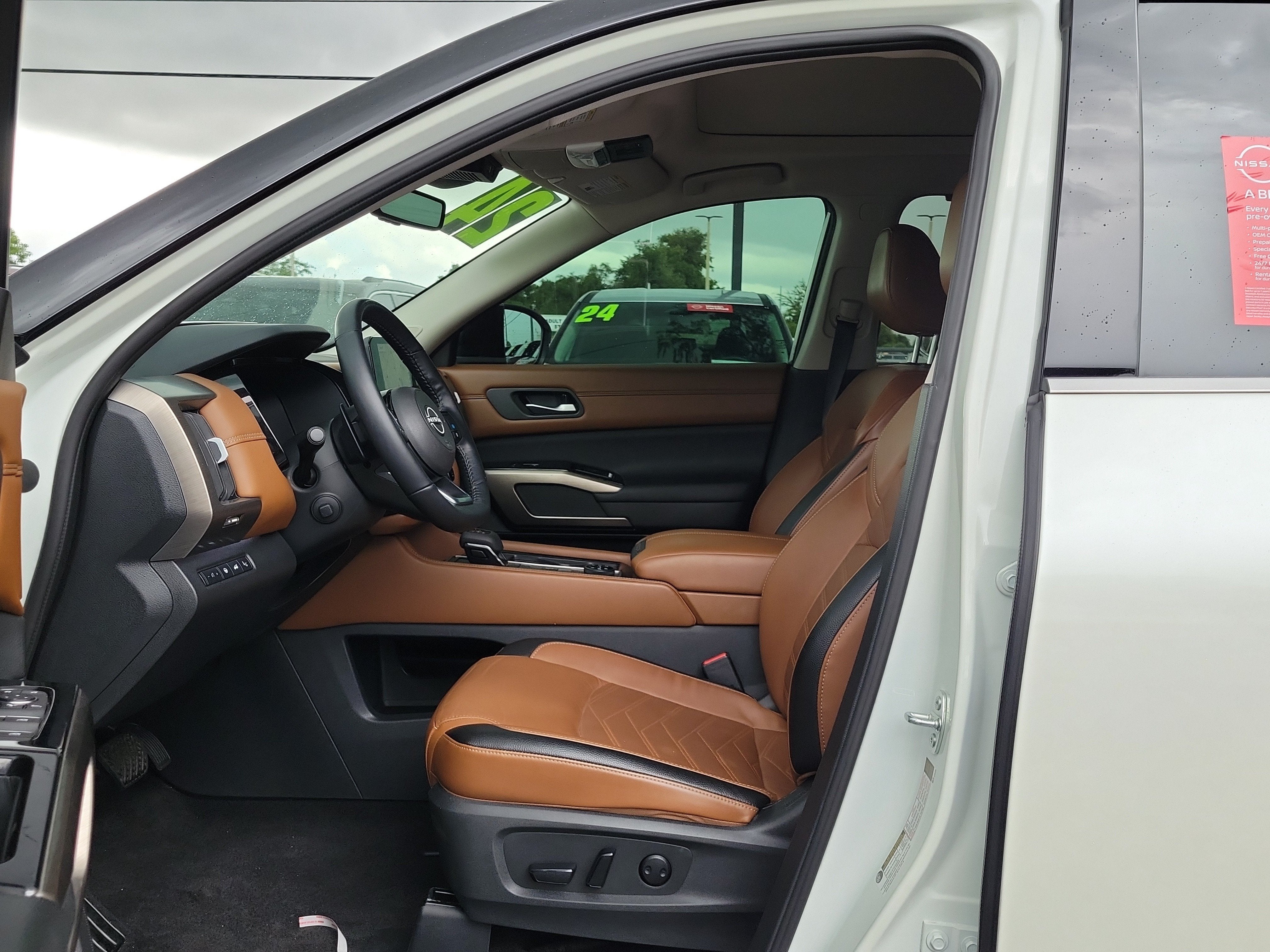 2024 Nissan Pathfinder Platinum