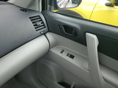 2010 Toyota Highlander Base