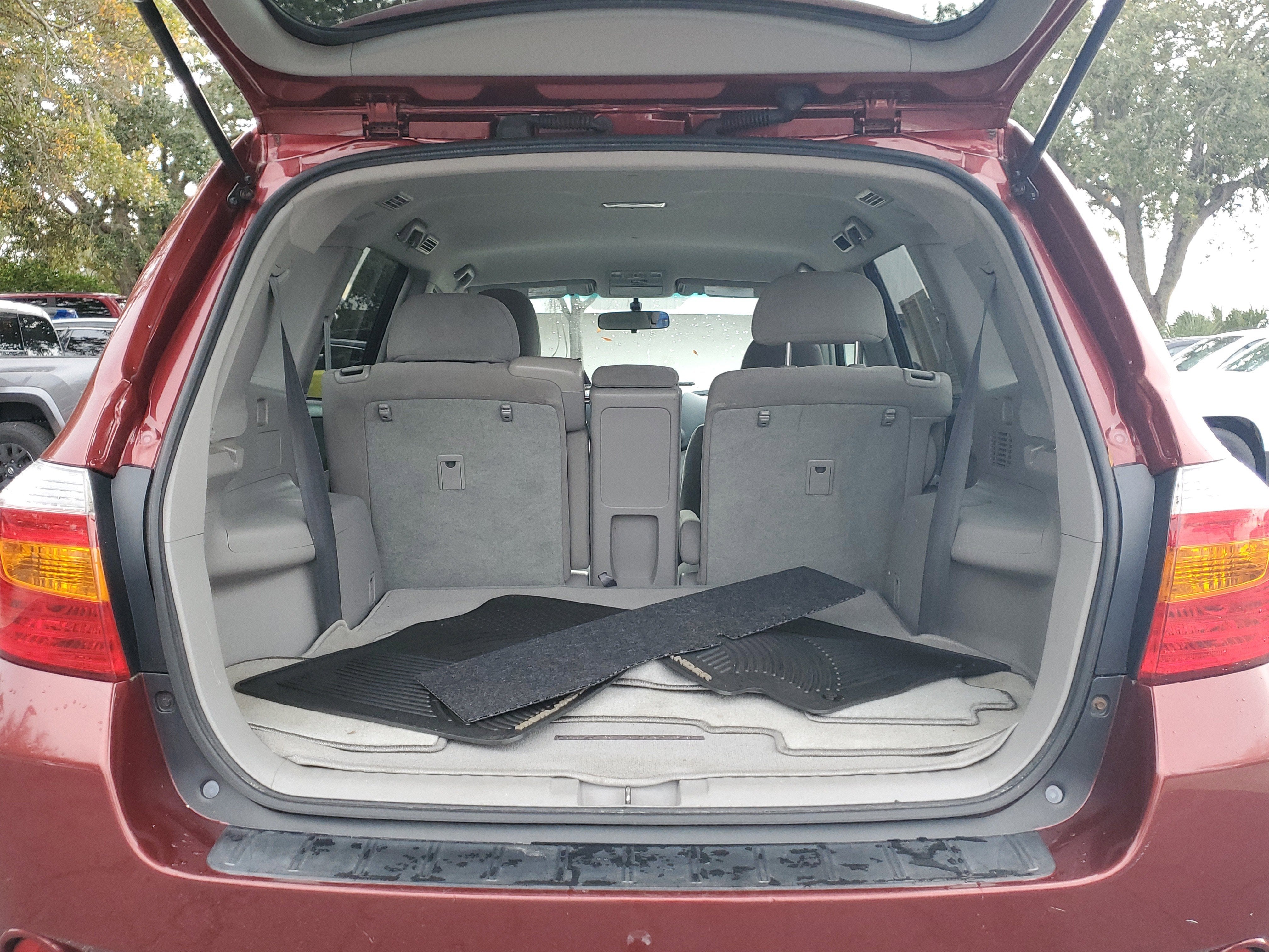 2010 Toyota Highlander Base