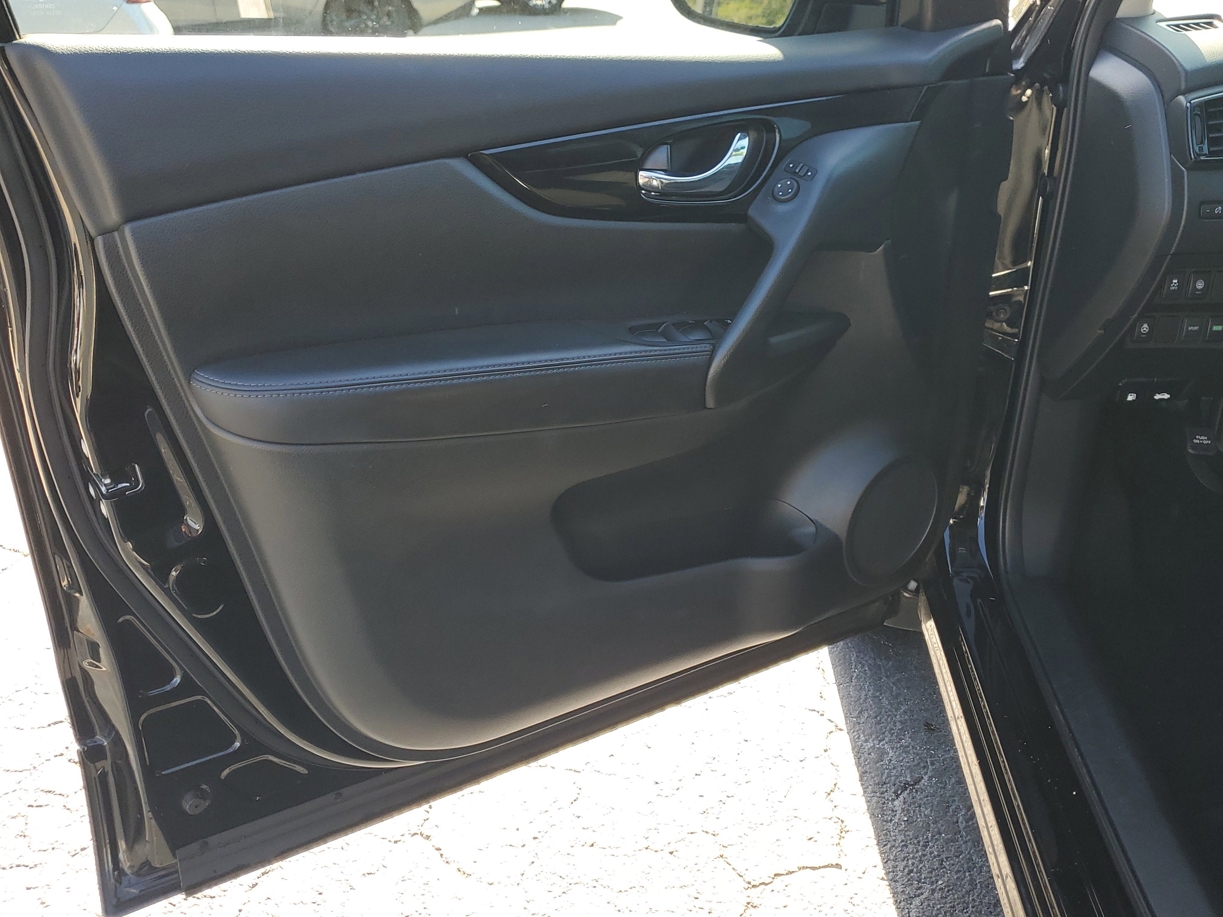 2021 Nissan Rogue Sport SV