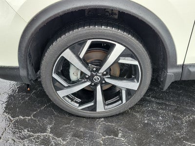 2022 Nissan Rogue Sport SL