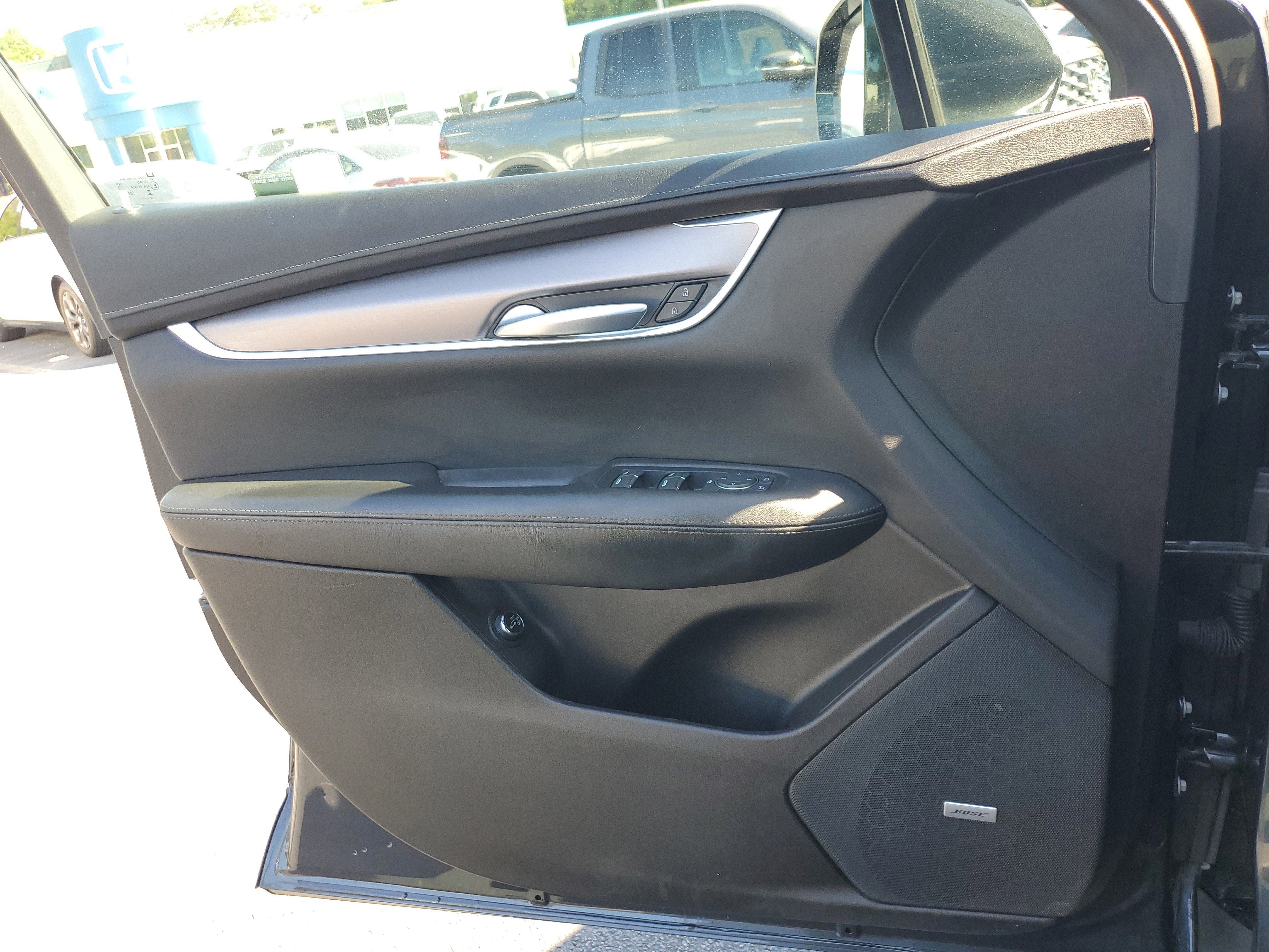 2023 Cadillac XT5 FWD Luxury