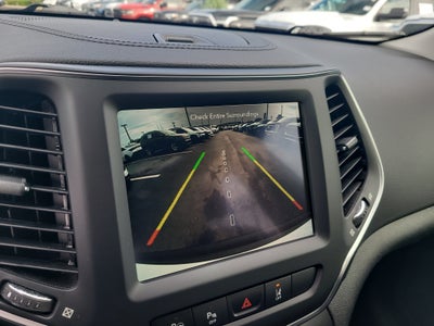 2023 Jeep Cherokee Altitude Lux