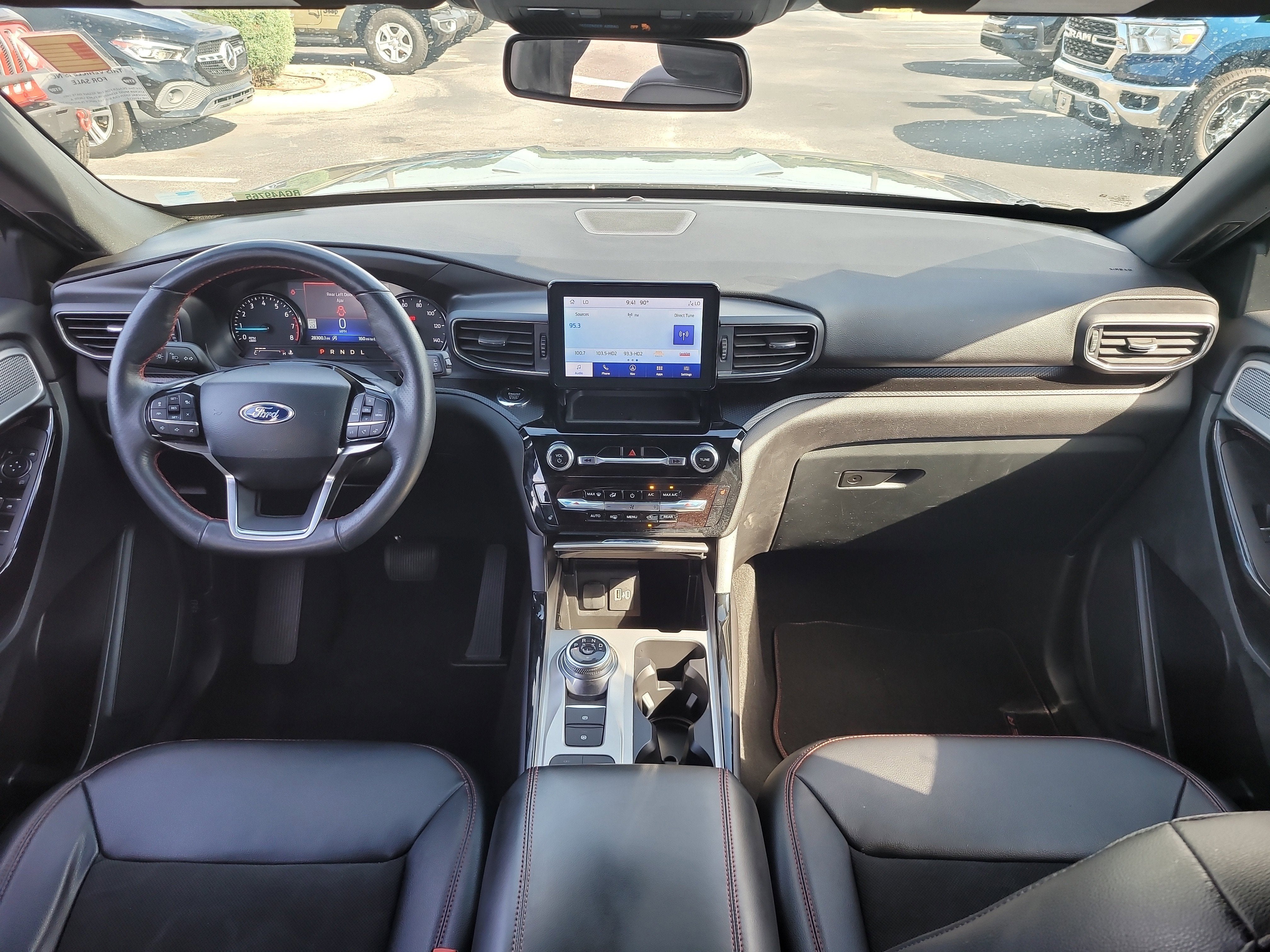 2024 Ford Explorer ST-Line