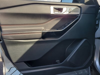 2024 Ford Explorer ST-Line