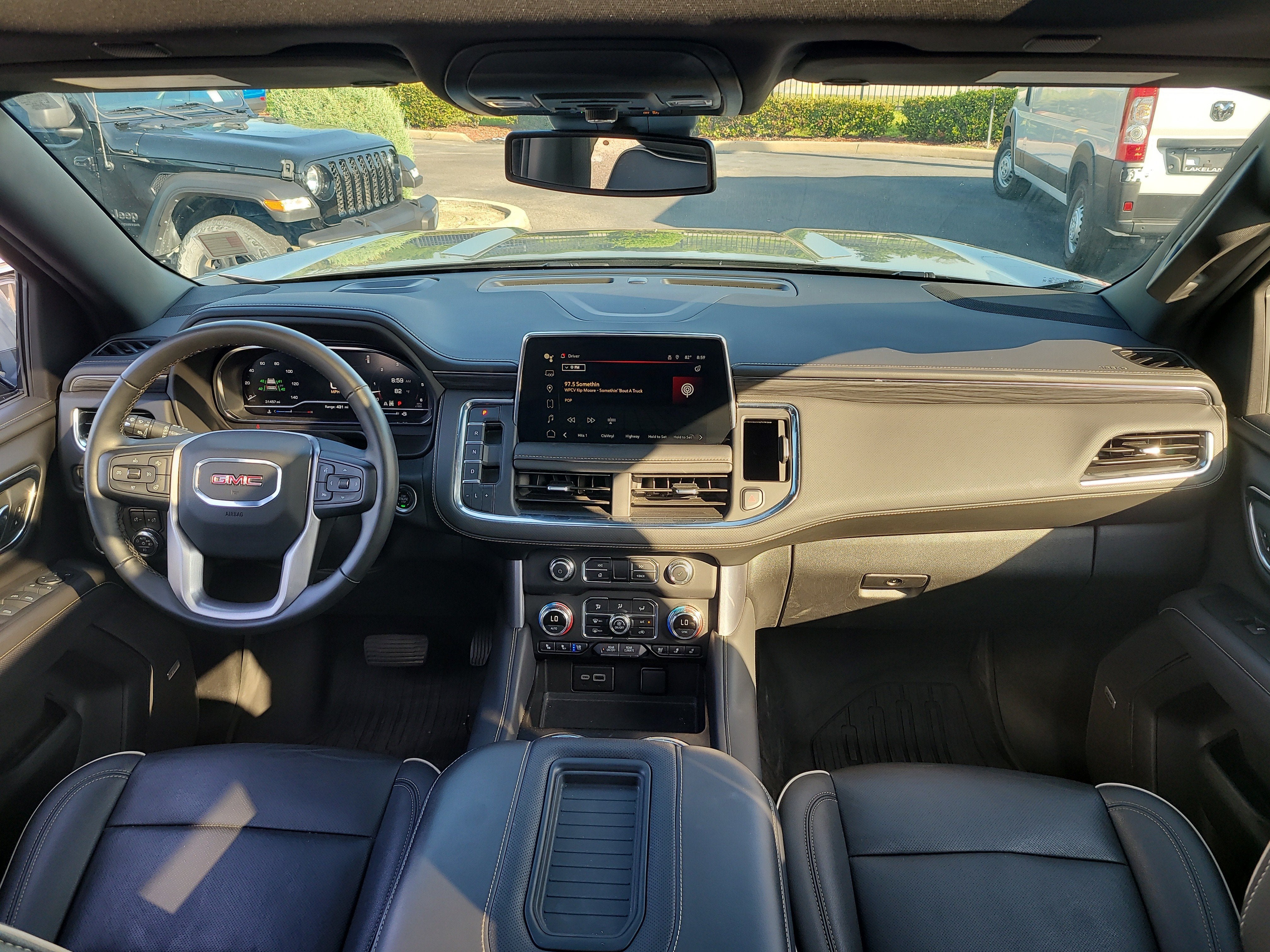 2024 GMC Yukon XL SLT