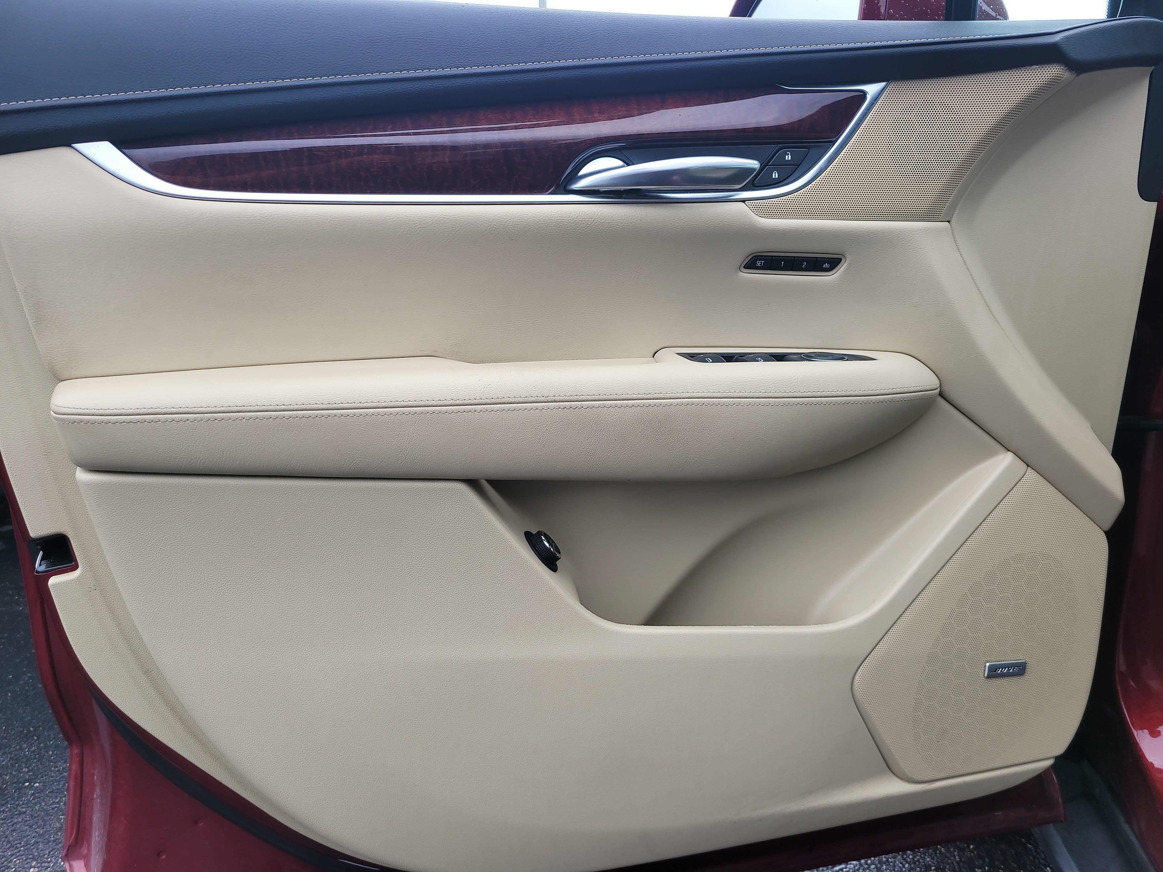 2017 Cadillac XT5 Luxury FWD