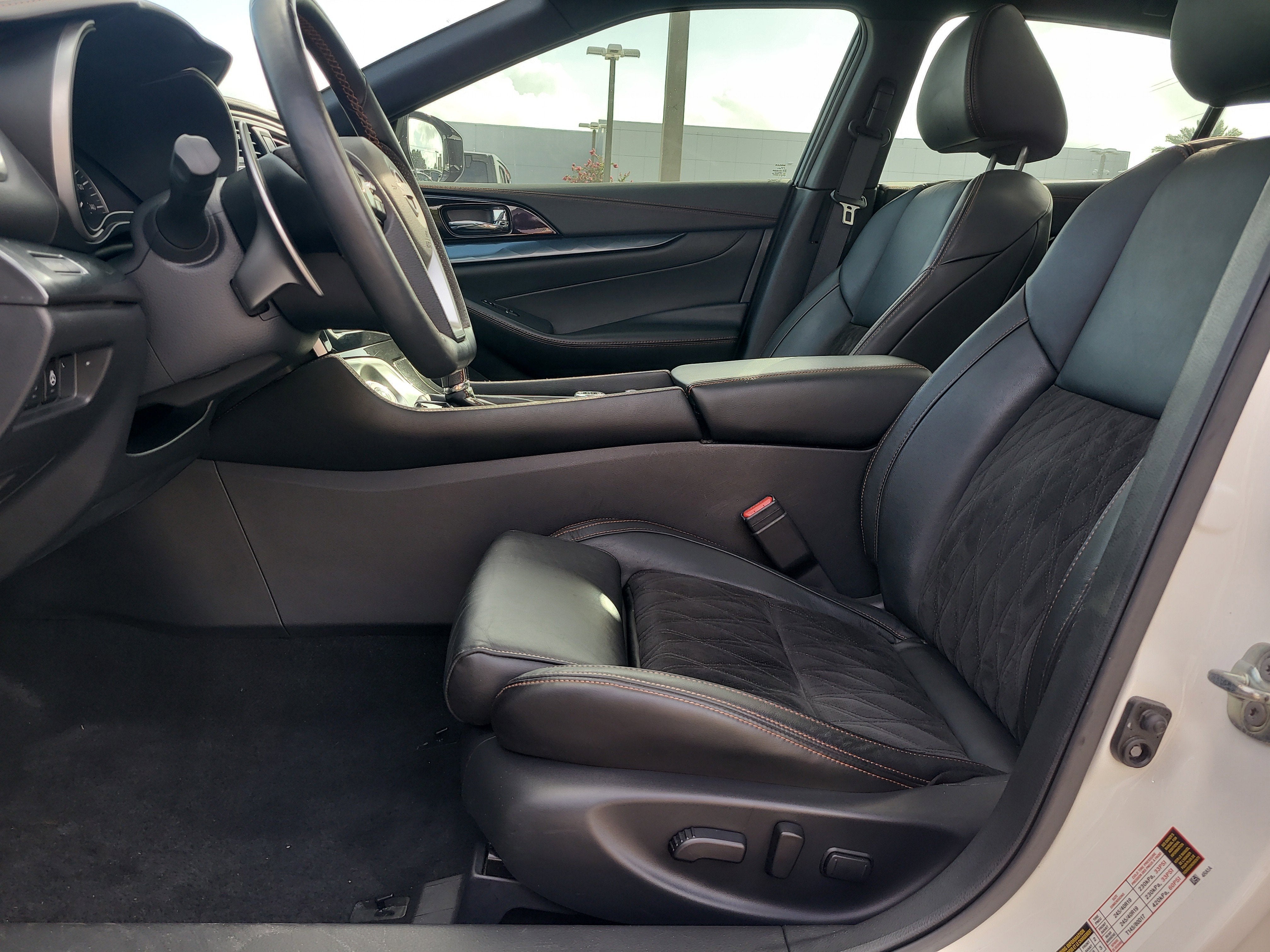 2023 Nissan Maxima SR
