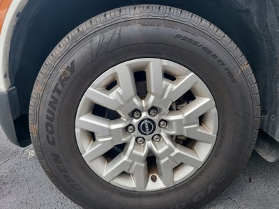 2024 Nissan Frontier SV