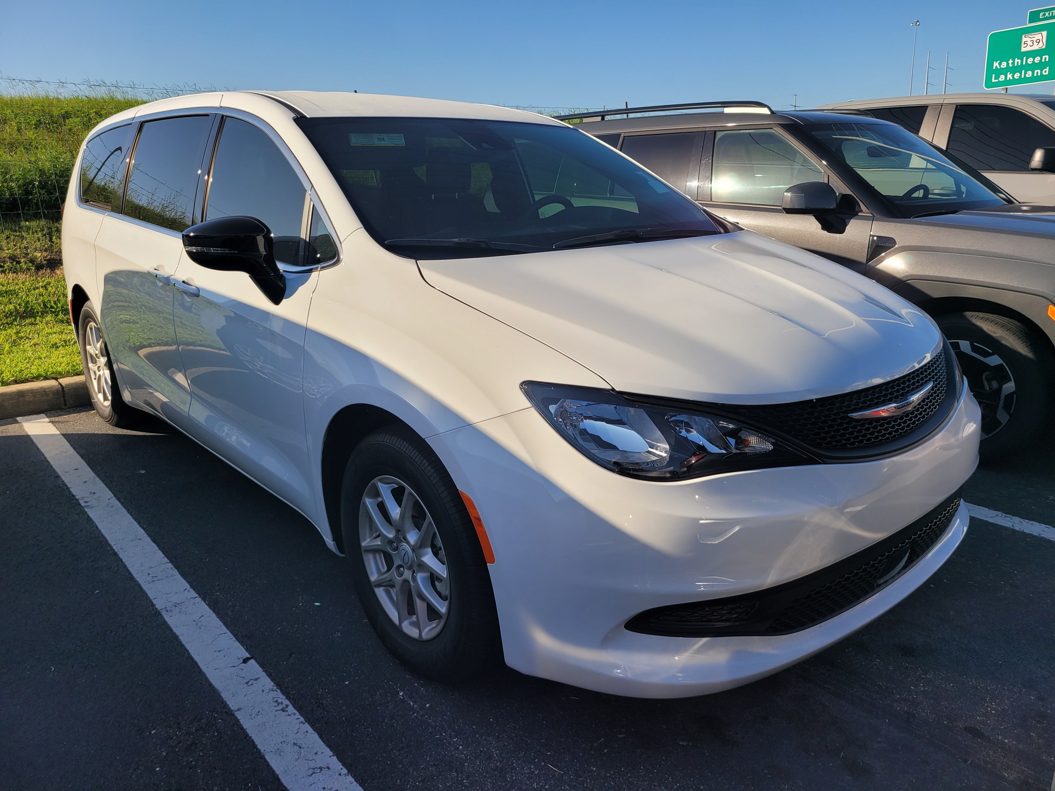 2026 Chrysler Voyager LX