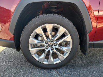 2025 Toyota RAV4 XLE Premium