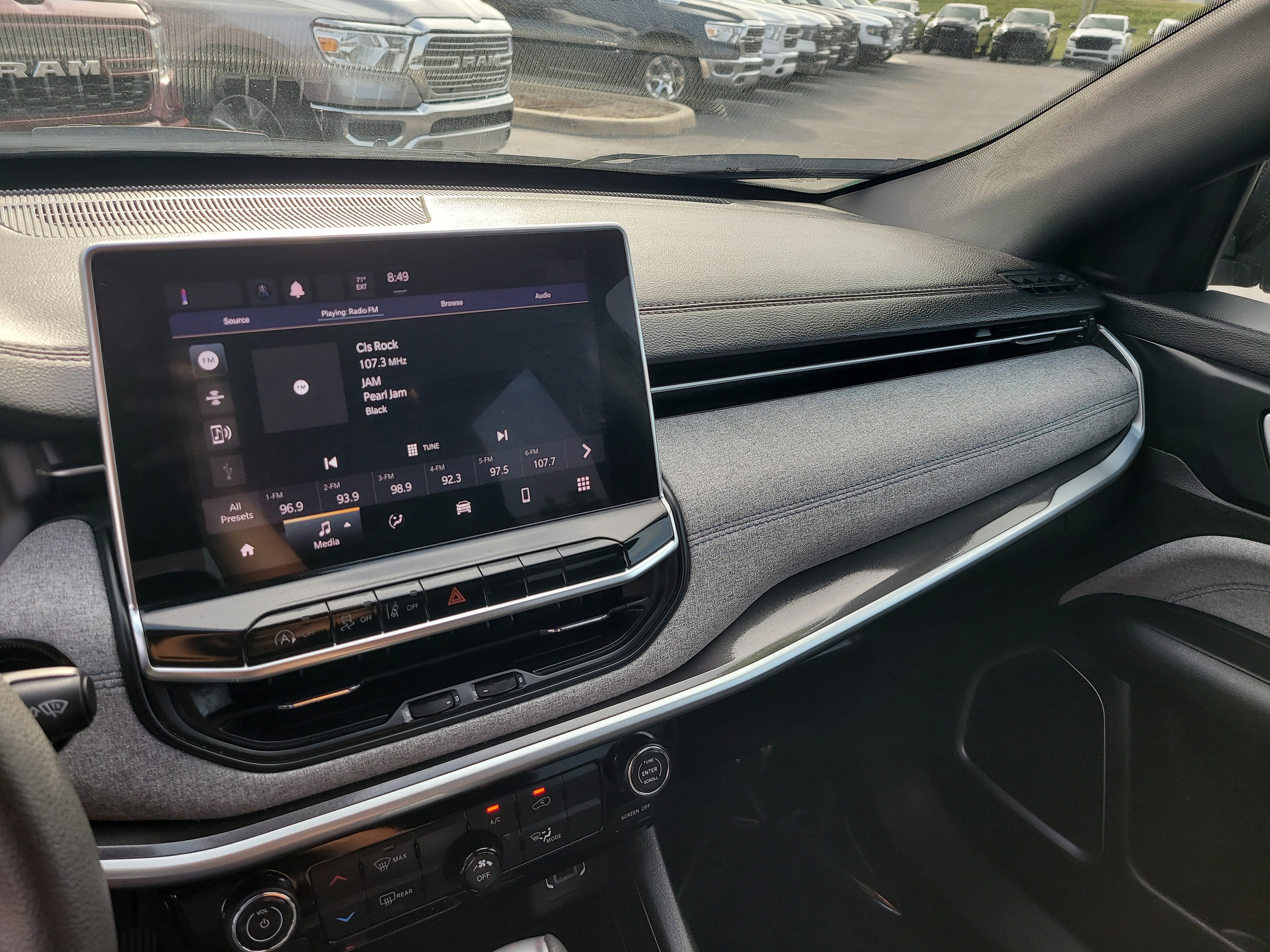 2023 Jeep Compass Sport