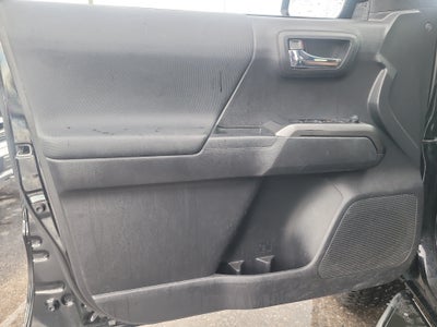 2022 Toyota Tacoma 2WD SR5