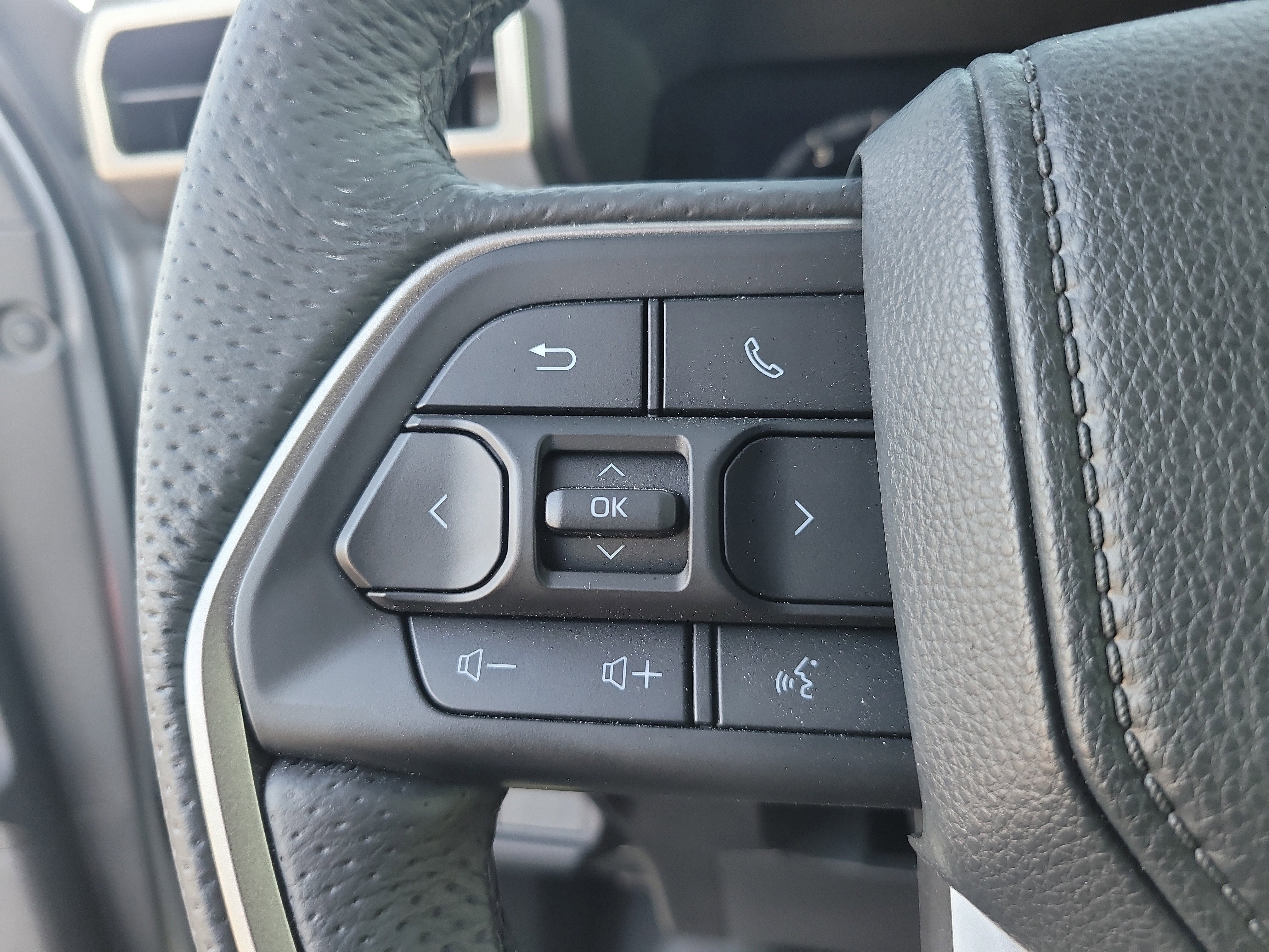 2025 Toyota Tacoma 2WD TRD Sport