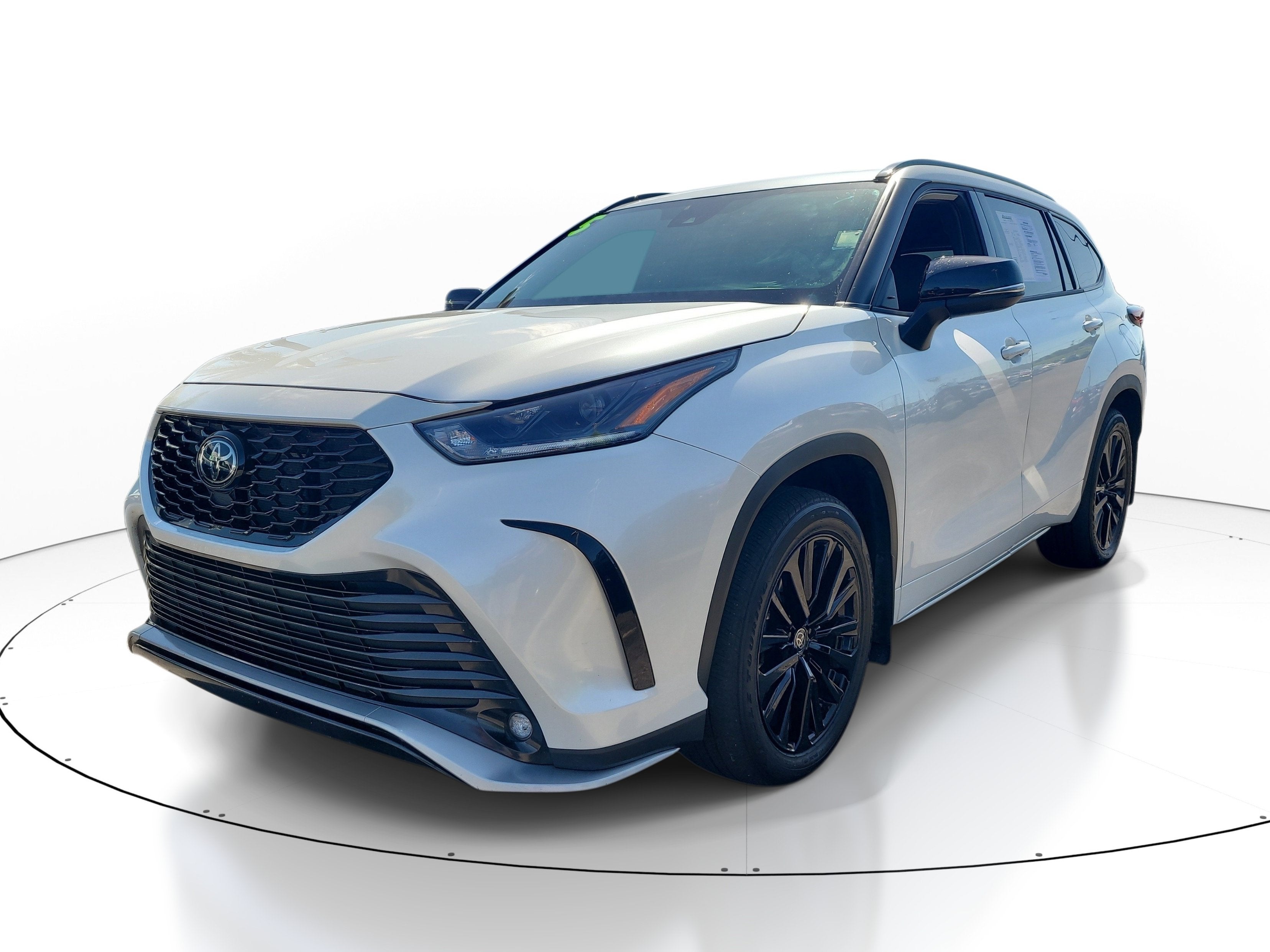 2025 Toyota Highlander LE
