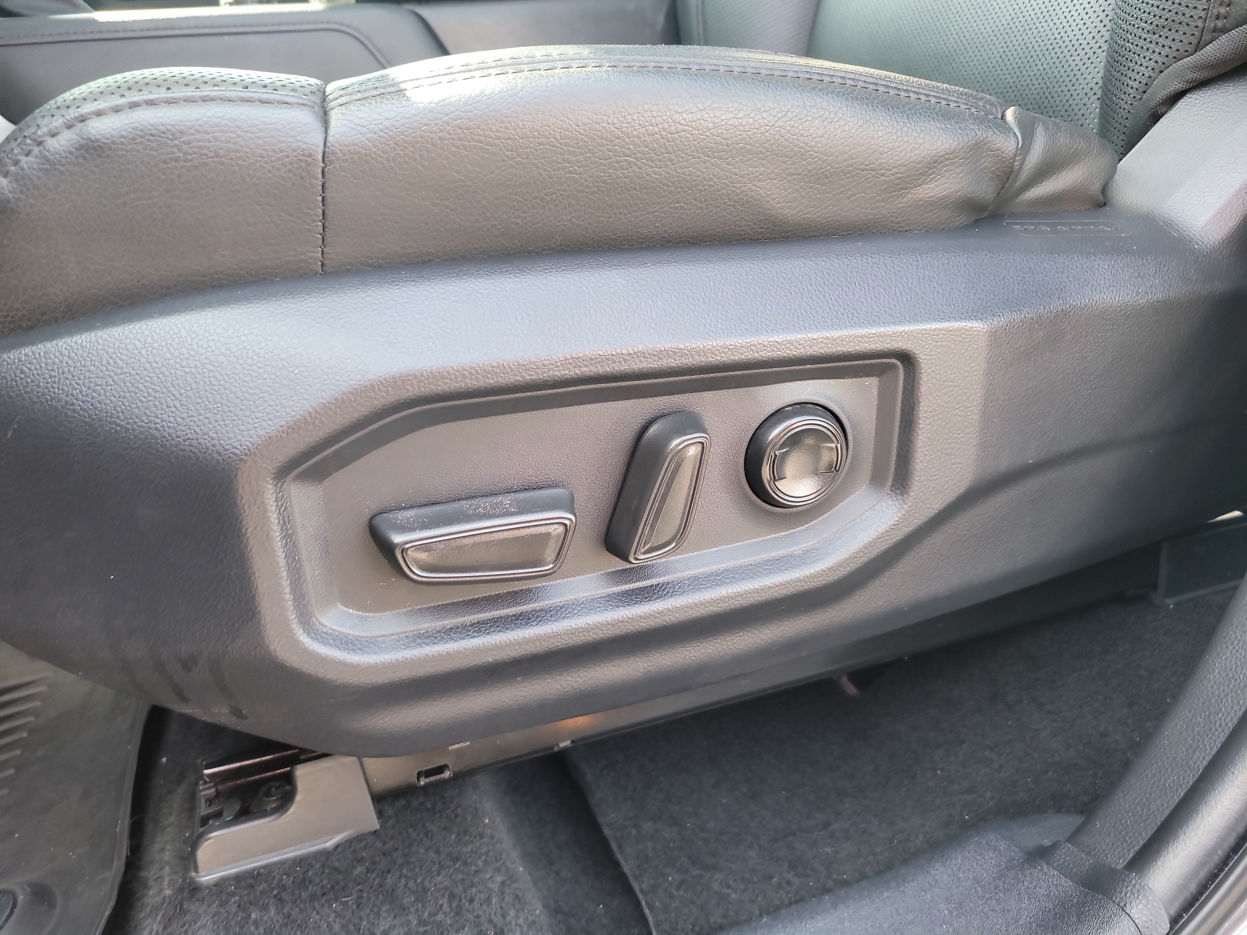 2023 Toyota Tundra 4WD Limited Hybrid