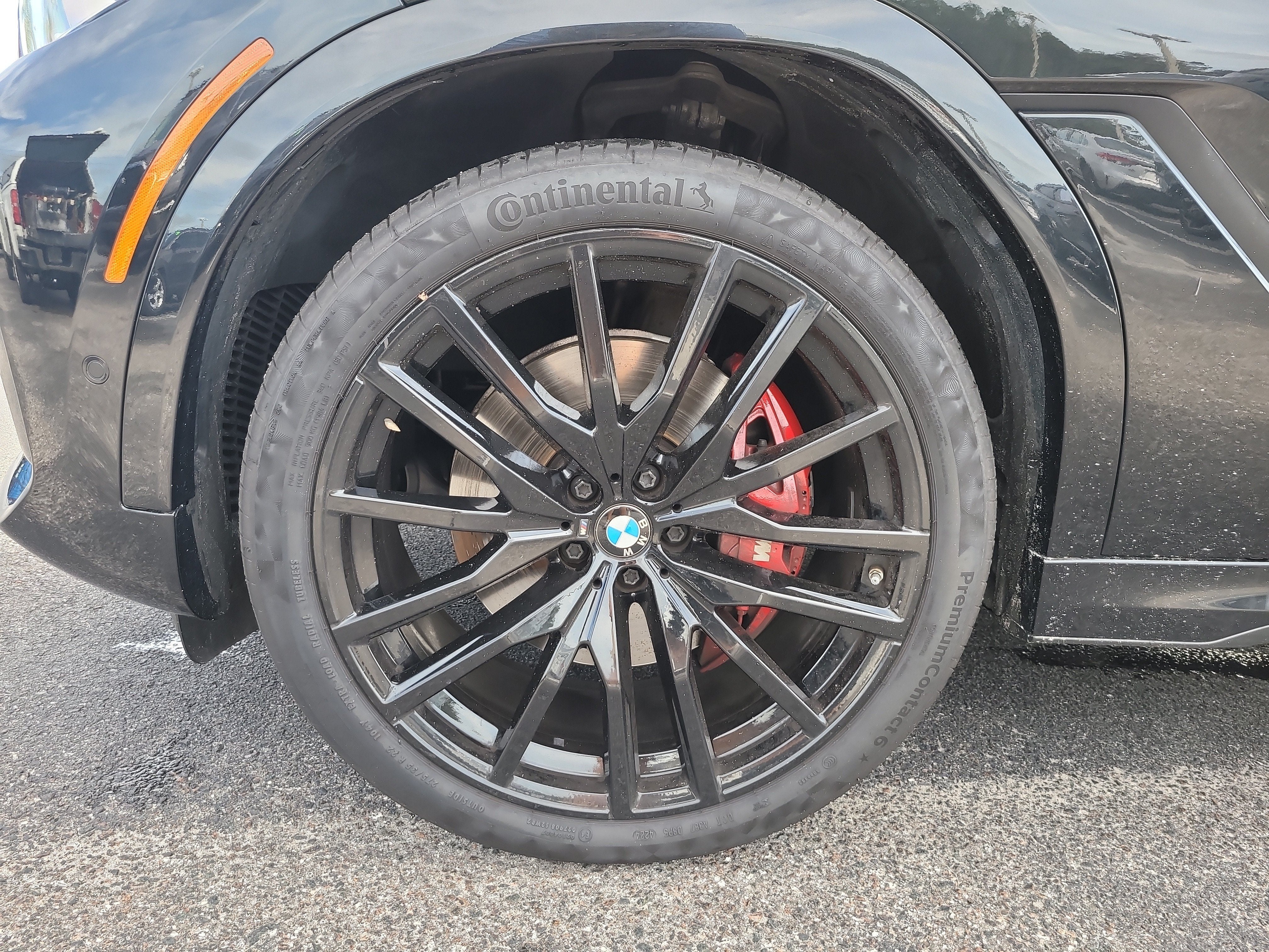 2023 BMW X6 xDrive40i