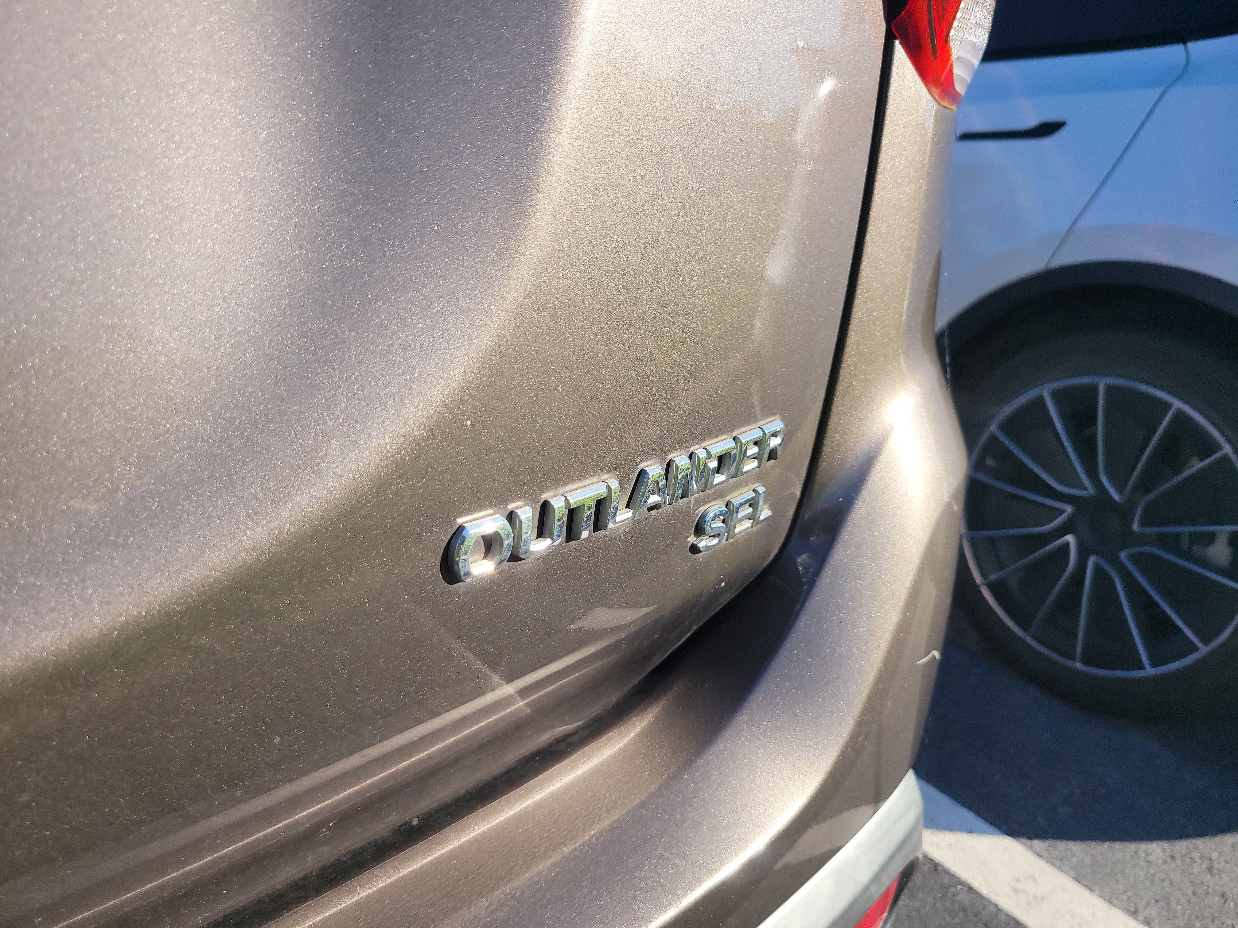 2016 Mitsubishi Outlander SE