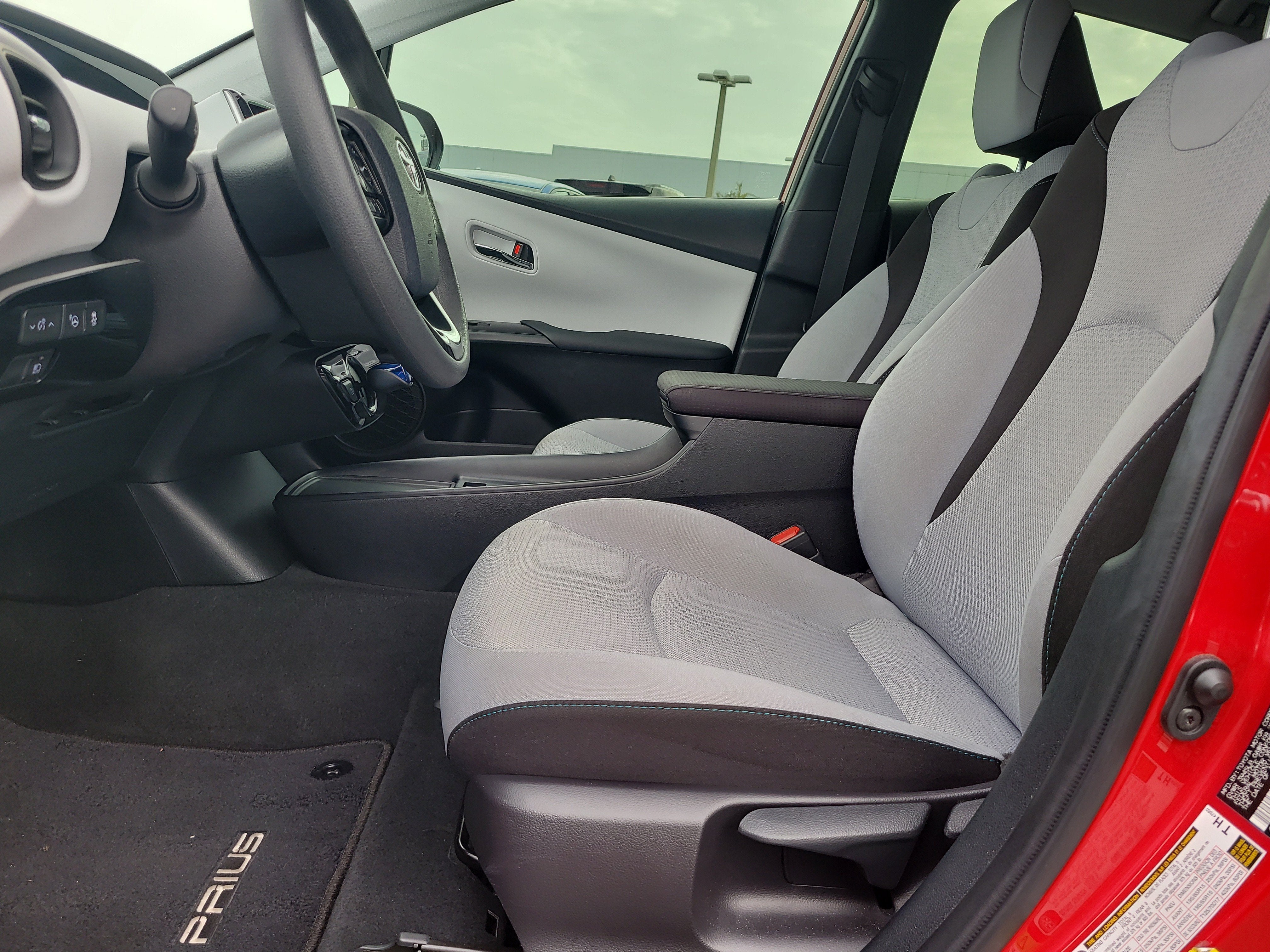 2022 Toyota Prius L Eco