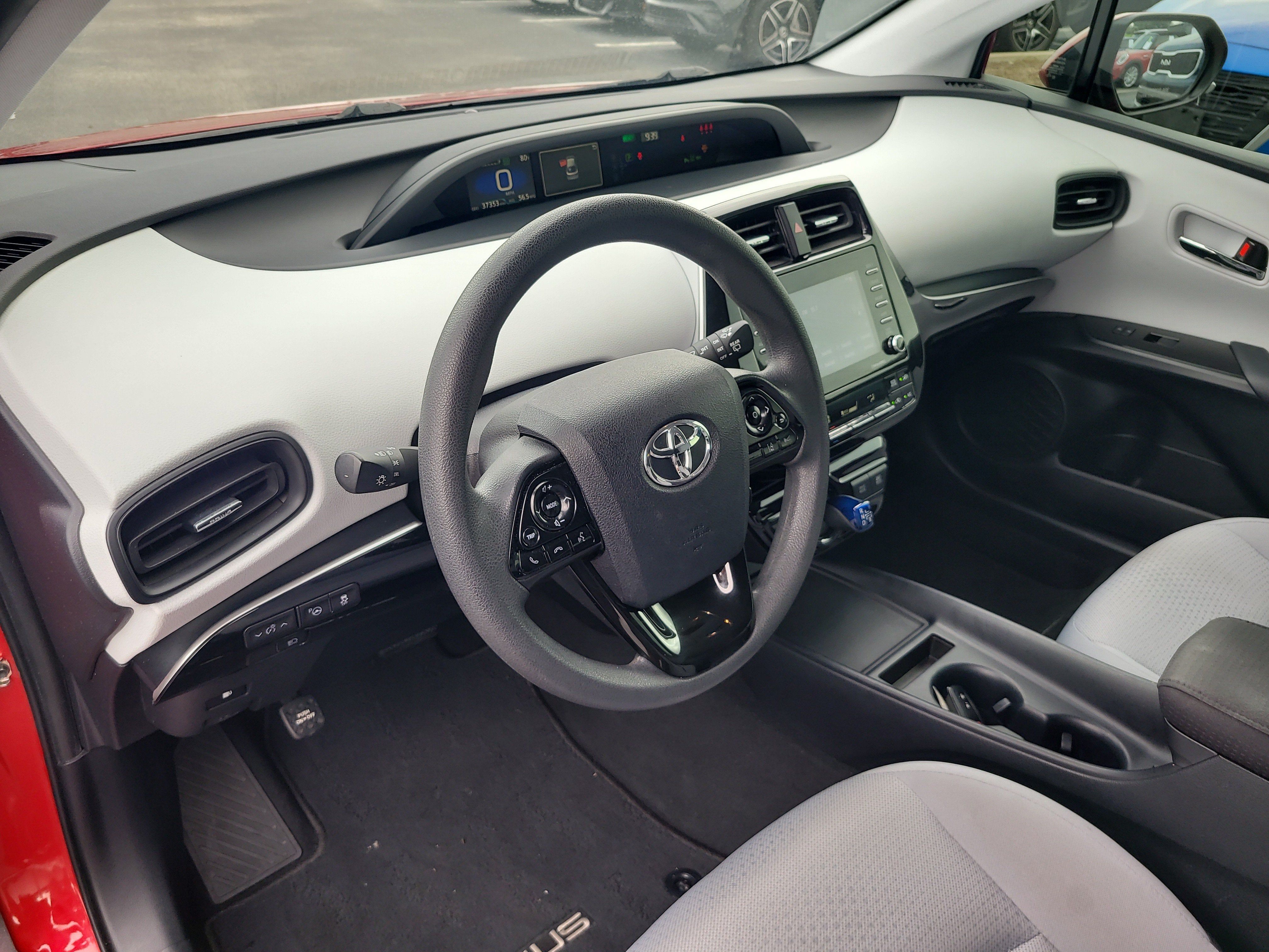 2022 Toyota Prius L Eco